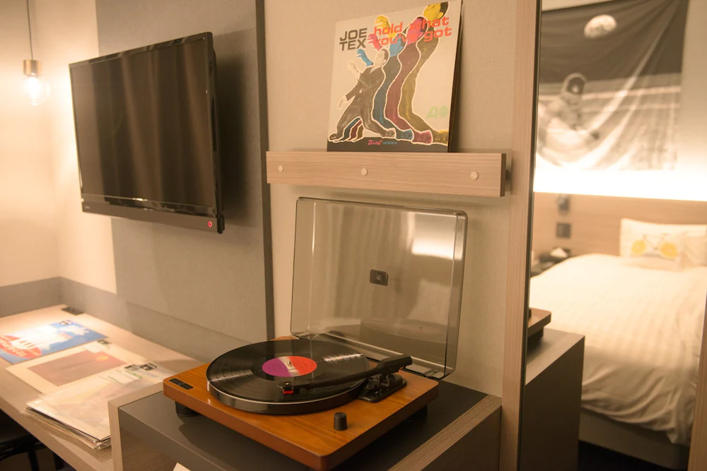 Hotel She