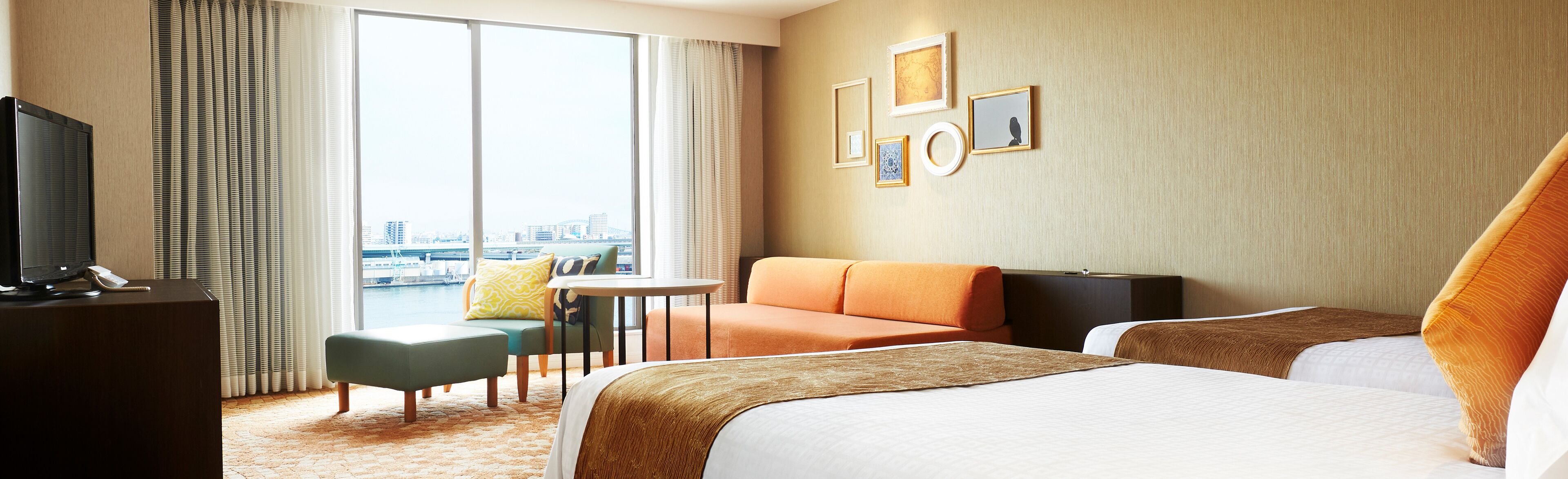 Hotel Universal Port