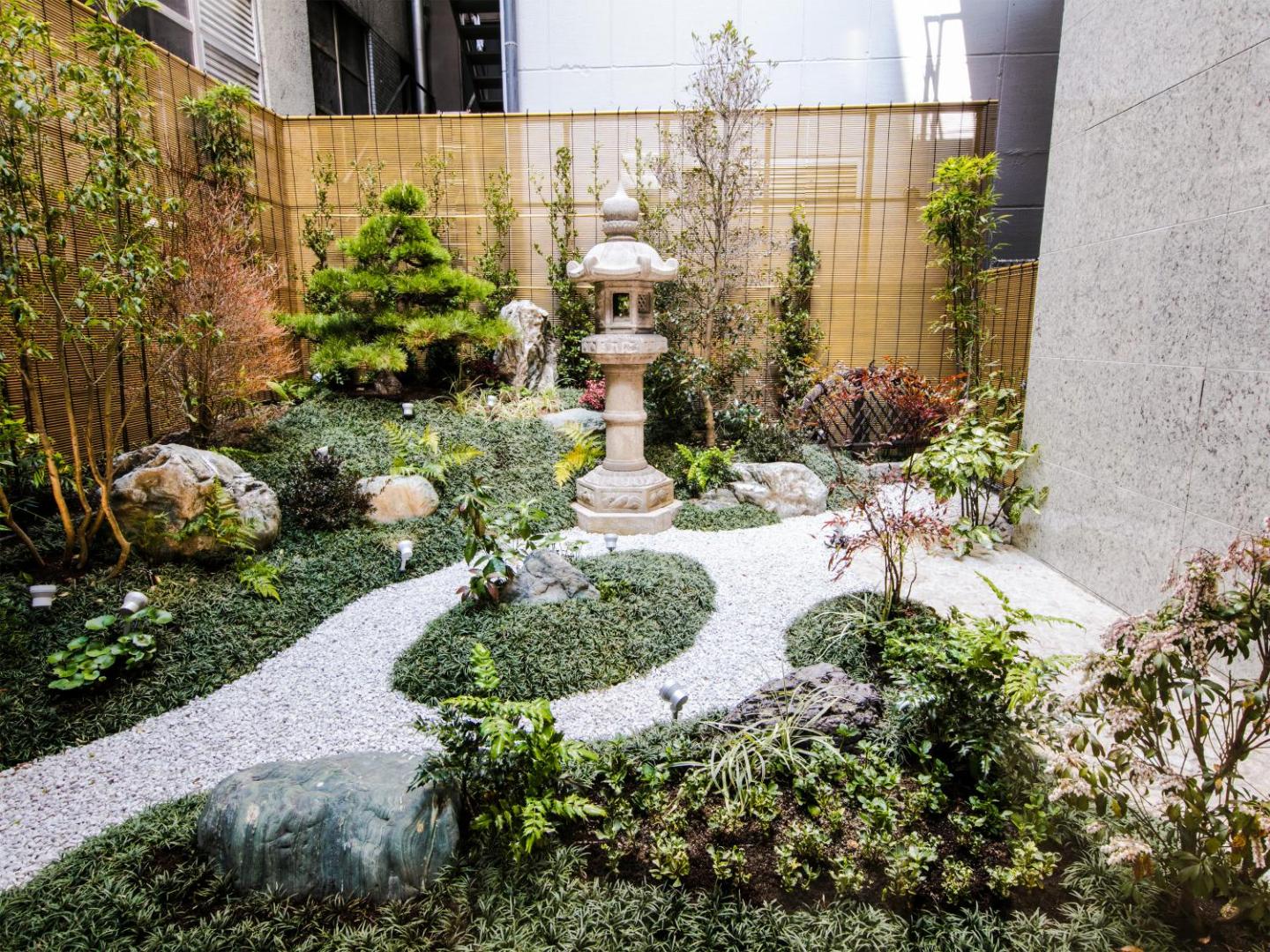Four Points Flex by Sheraton Osaka Umeda