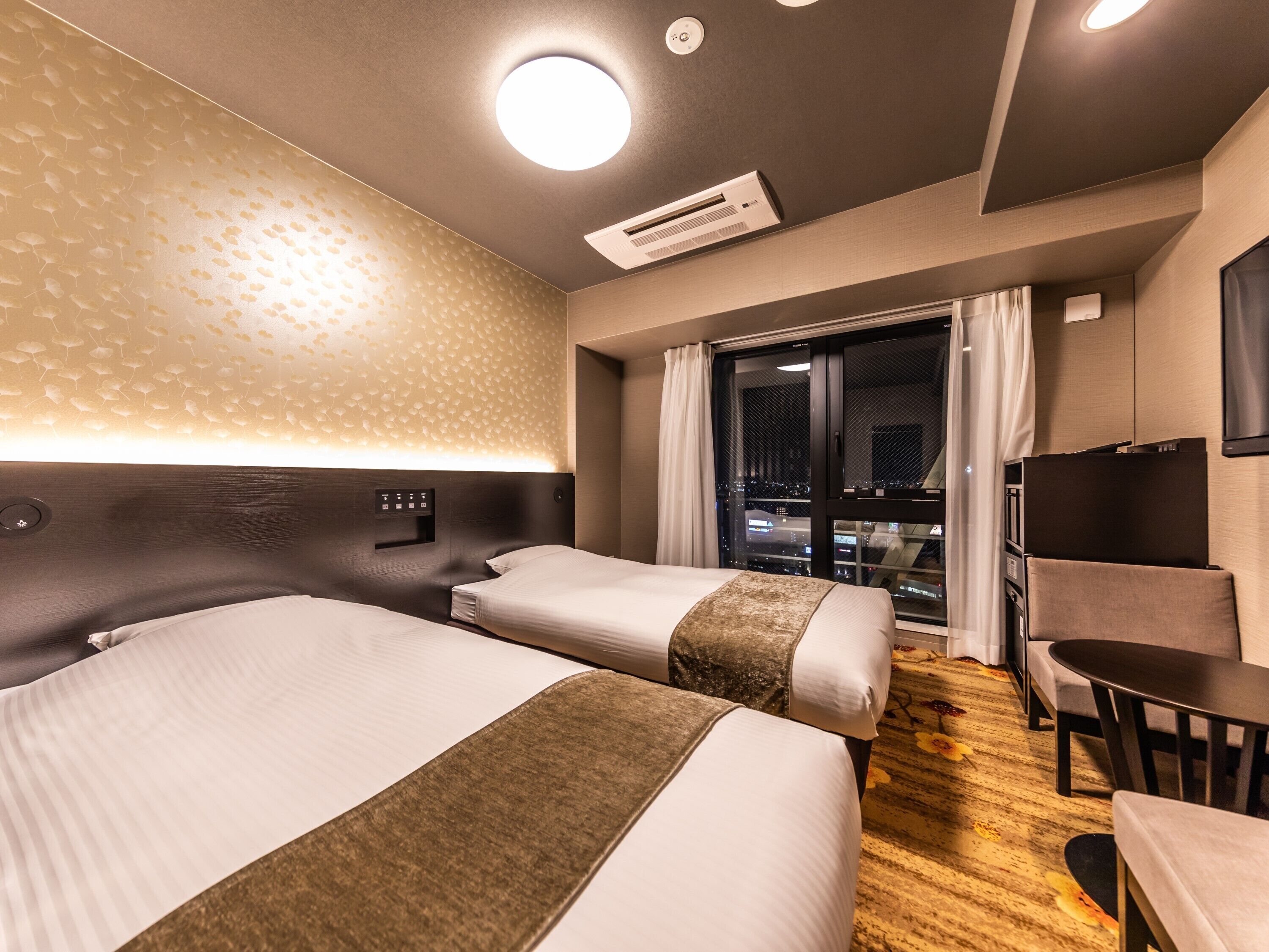 Hotel WBF Shin-Osaka Skytower