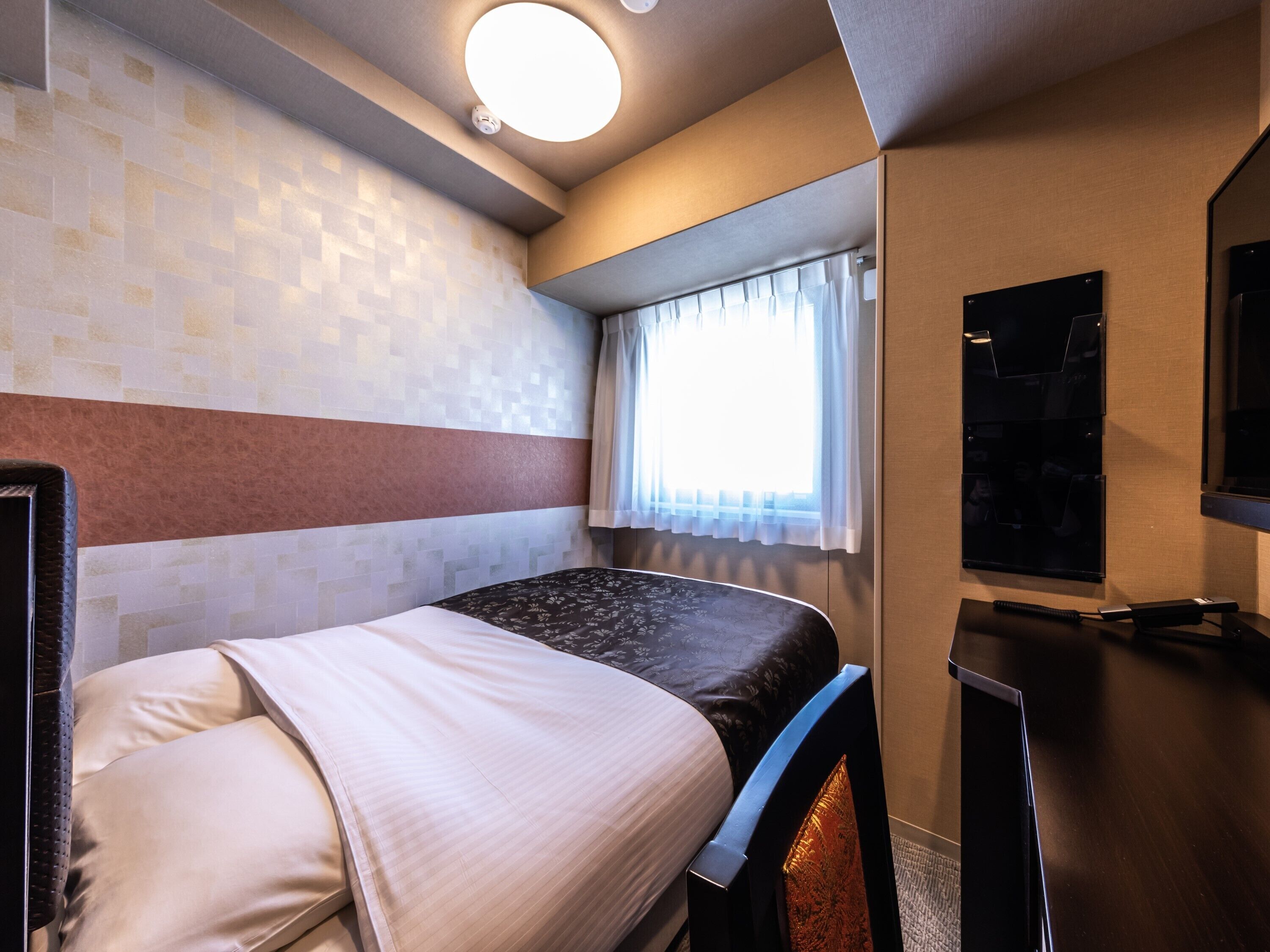 Hotel WBF Shin-Osaka Skytower