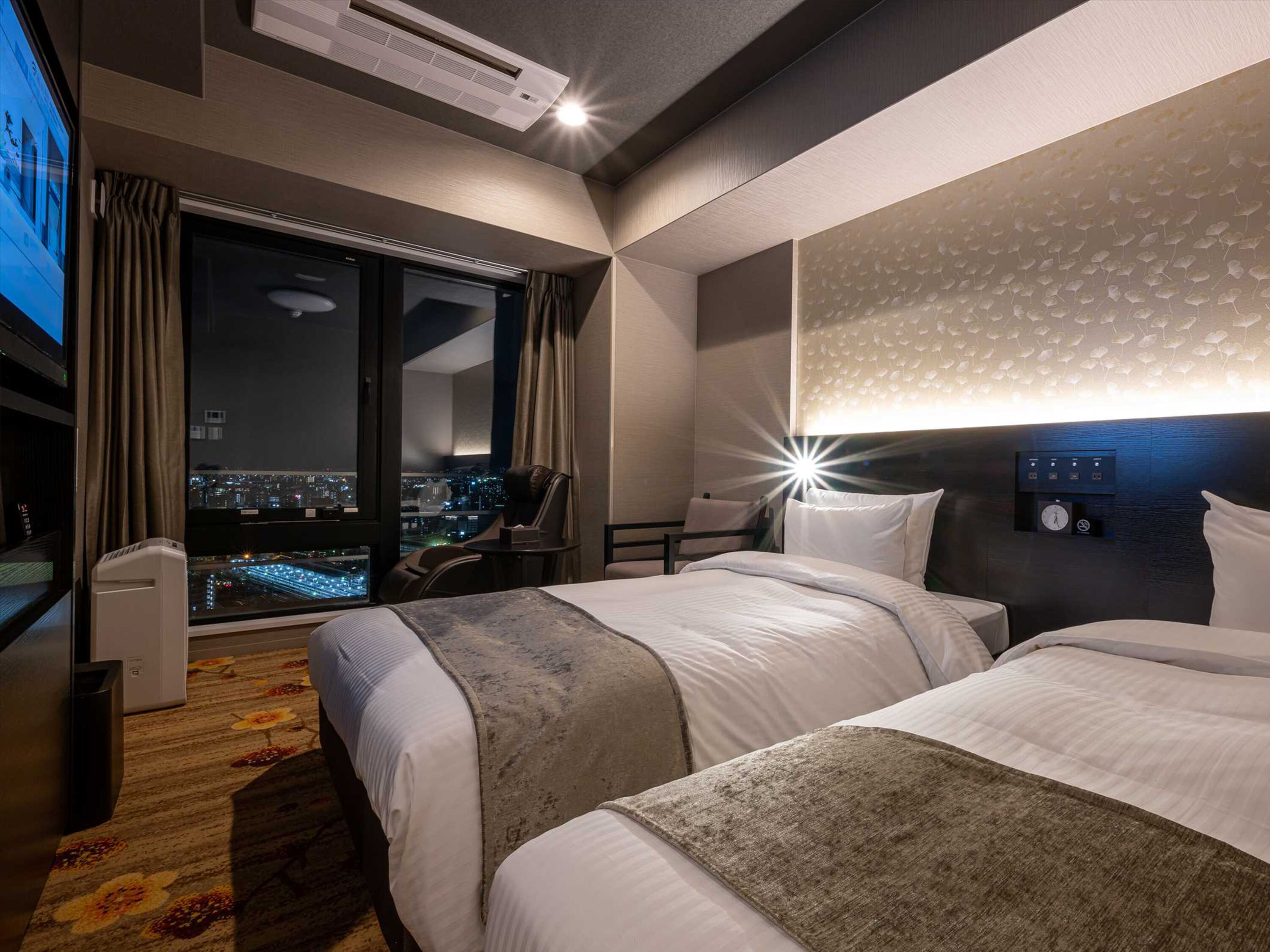 Hotel WBF Shin-Osaka Skytower