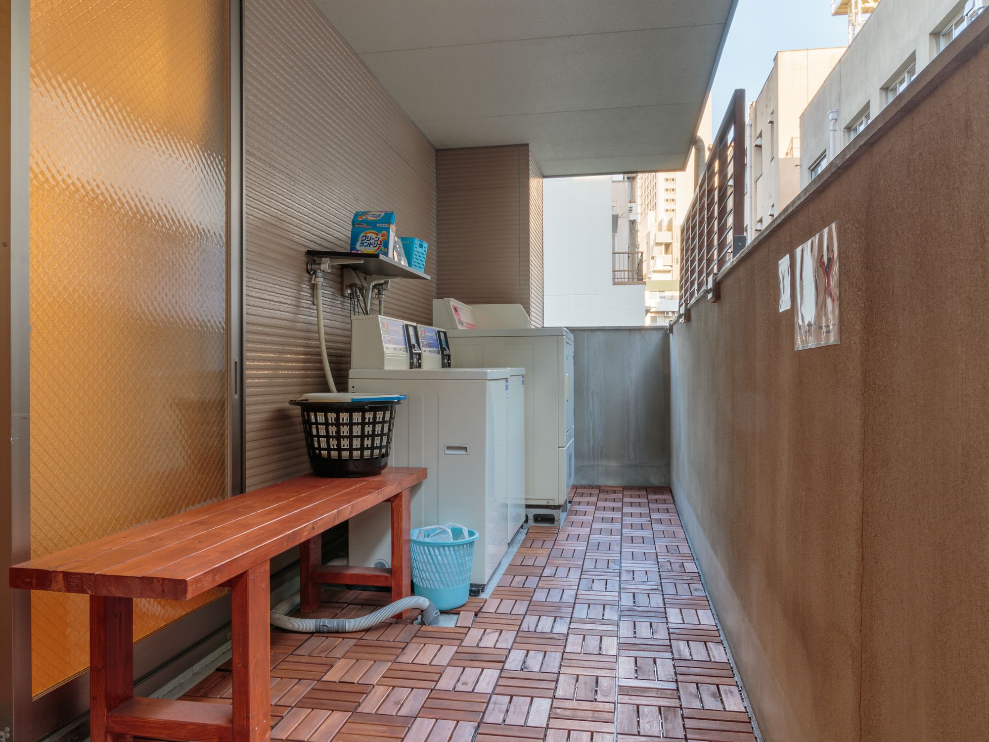 J-Hoppers Osaka Guesthouse