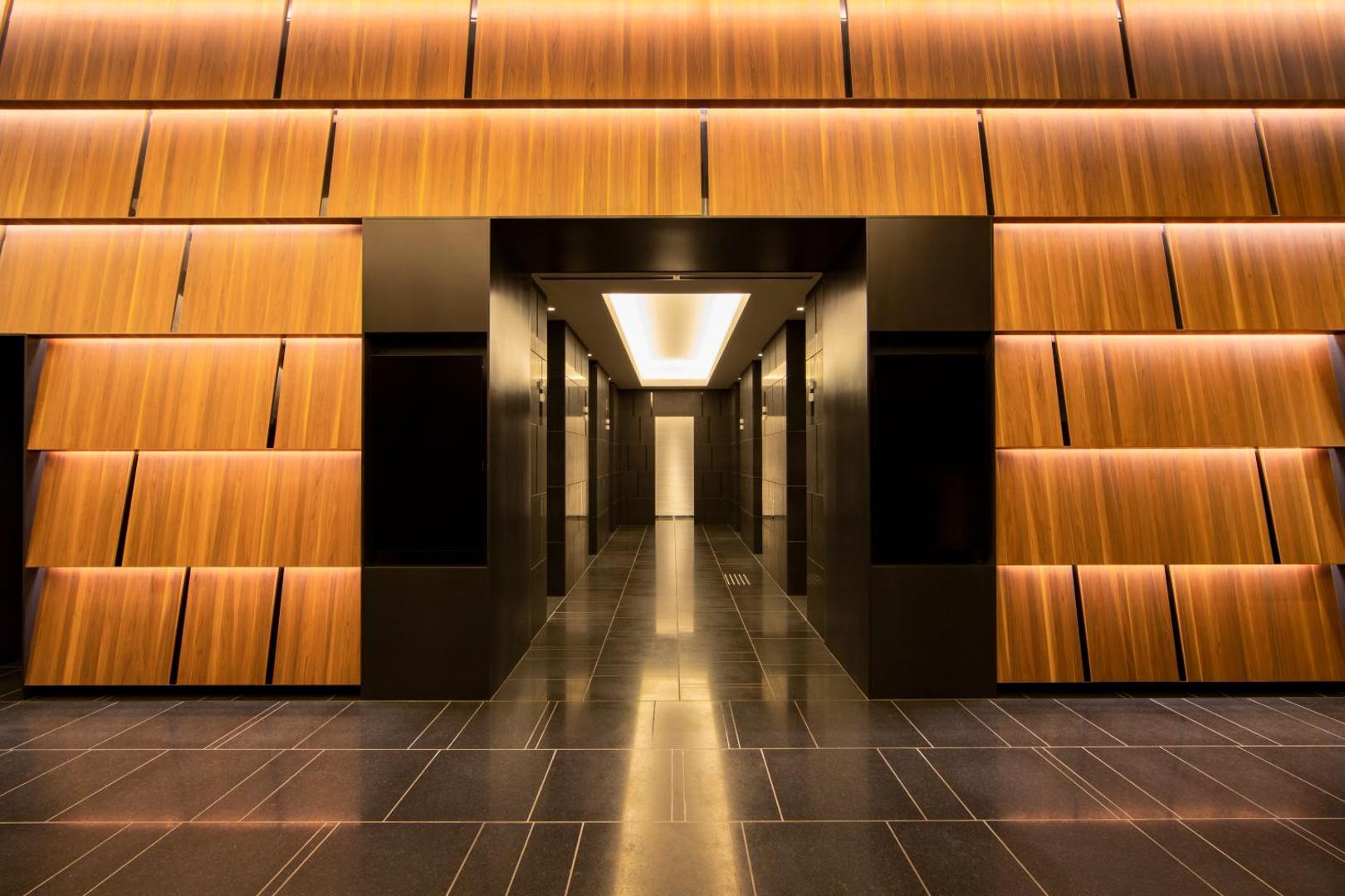 Karaksa Hotel Grande Shin-Osaka Tower