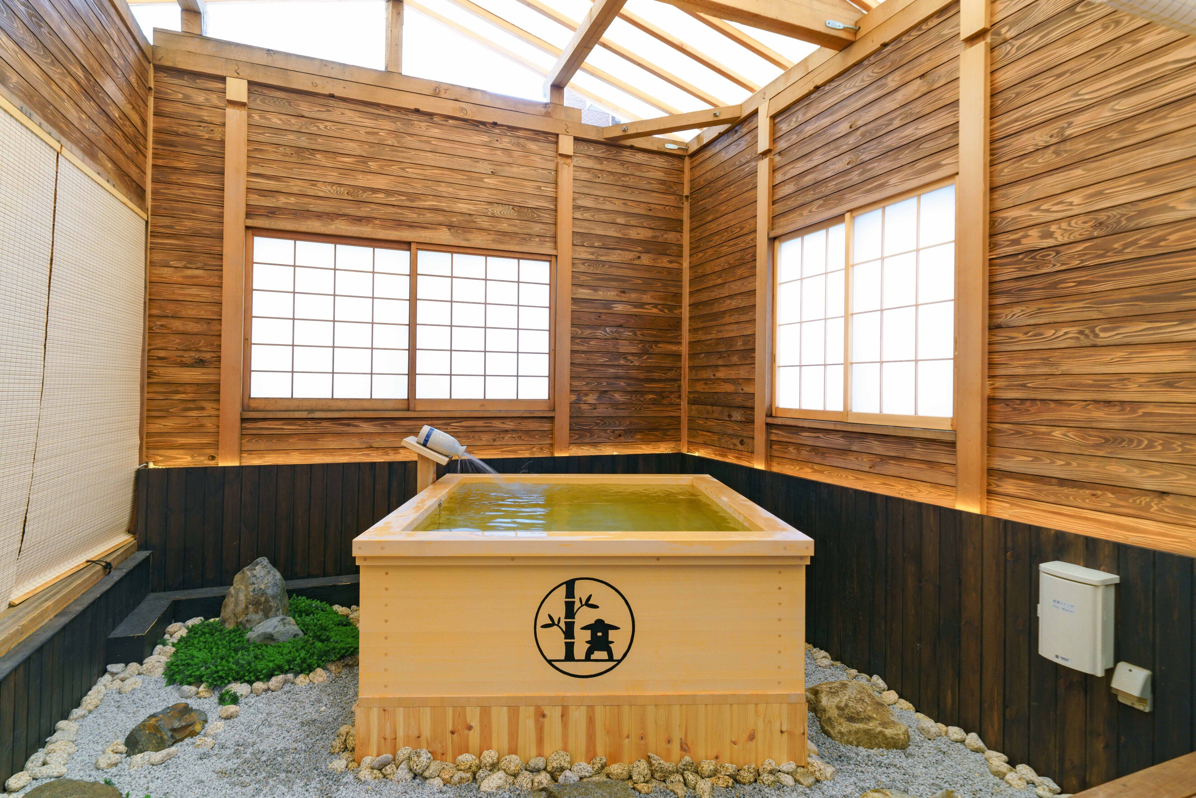 Konjakuso Shinsaibashi Rooftop Spa