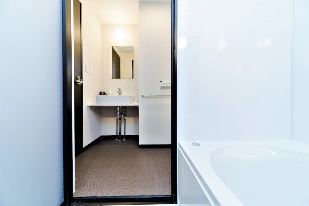 Kuromon Crystal Hotel