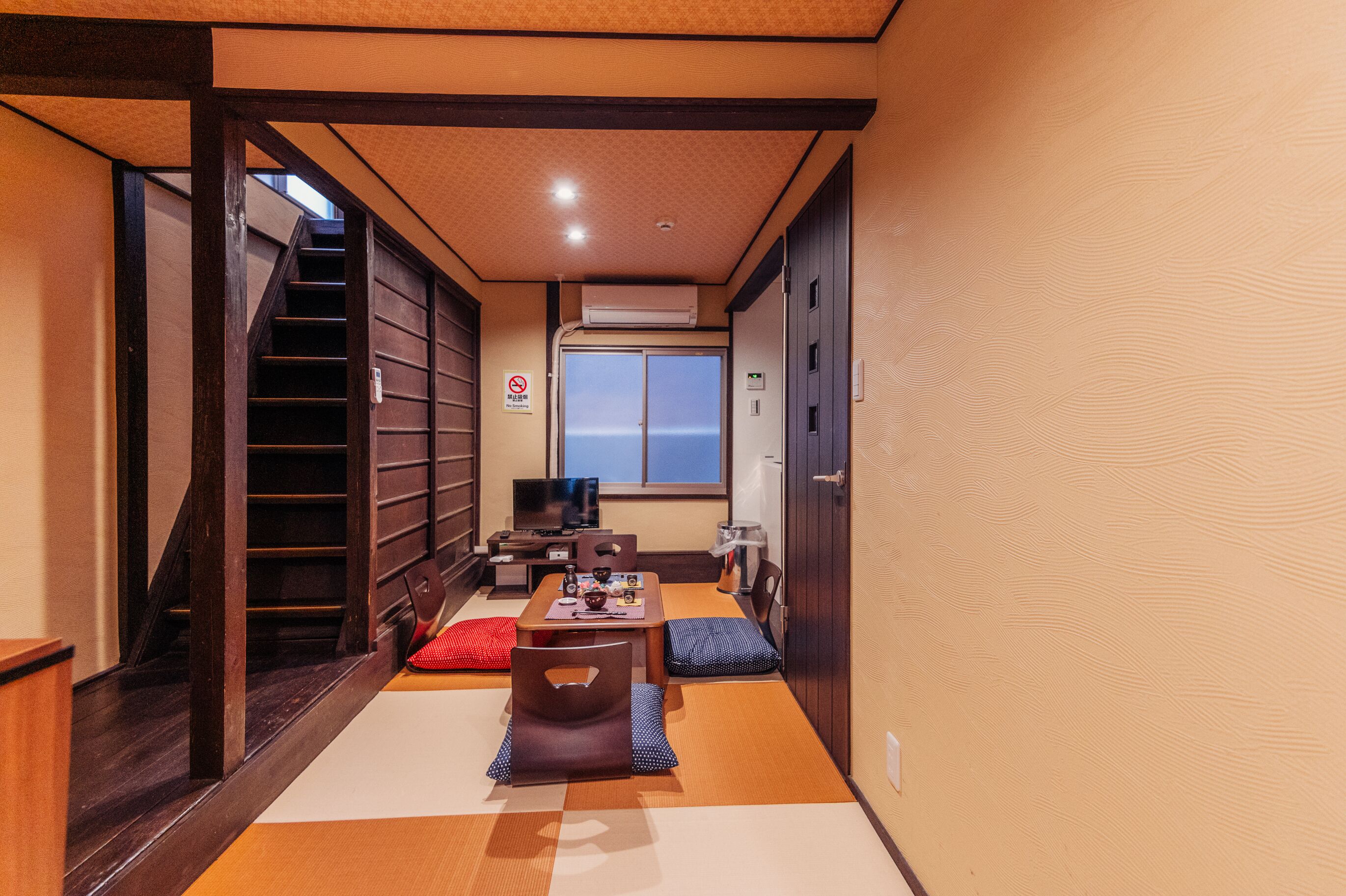 Local stay in Namba