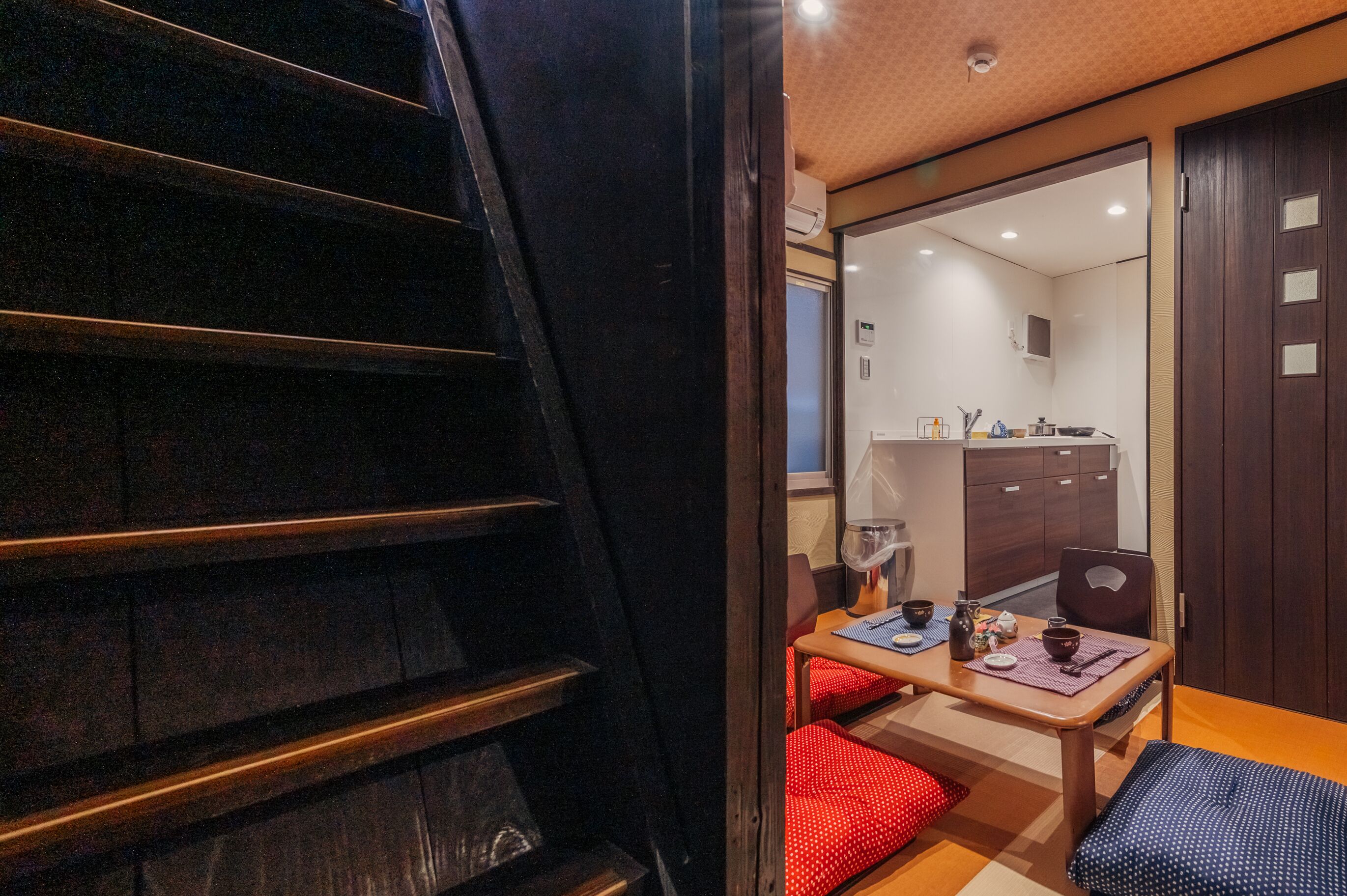 Local stay in Namba