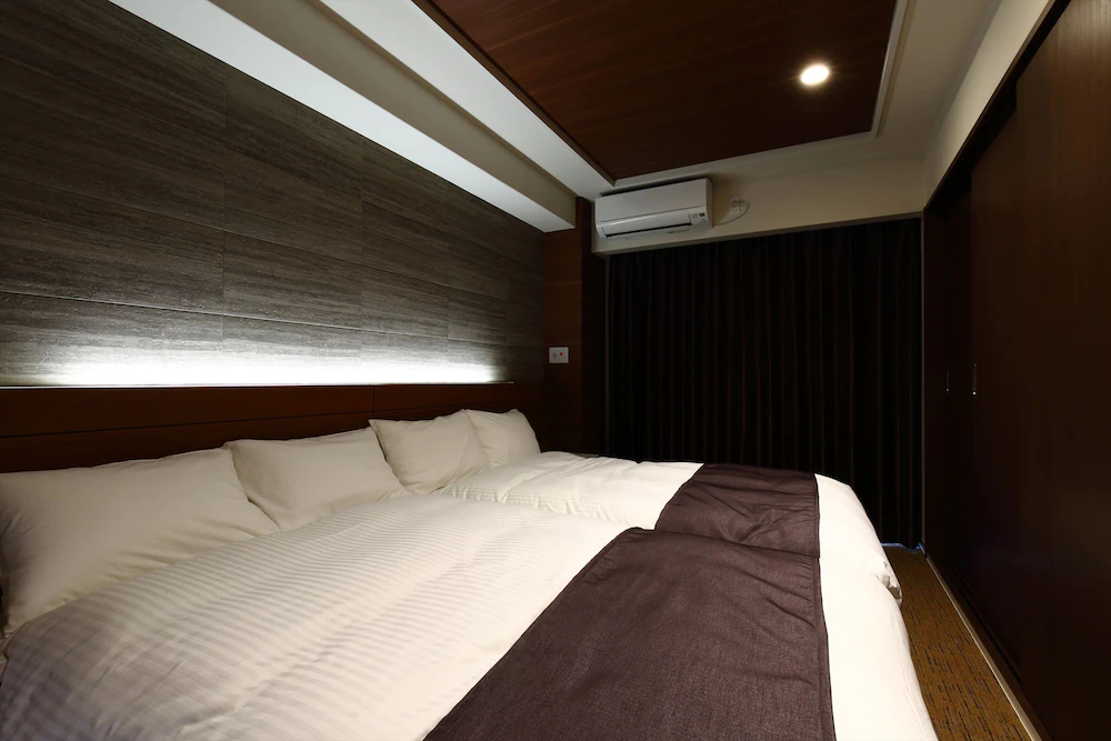 Luxcare Hotel