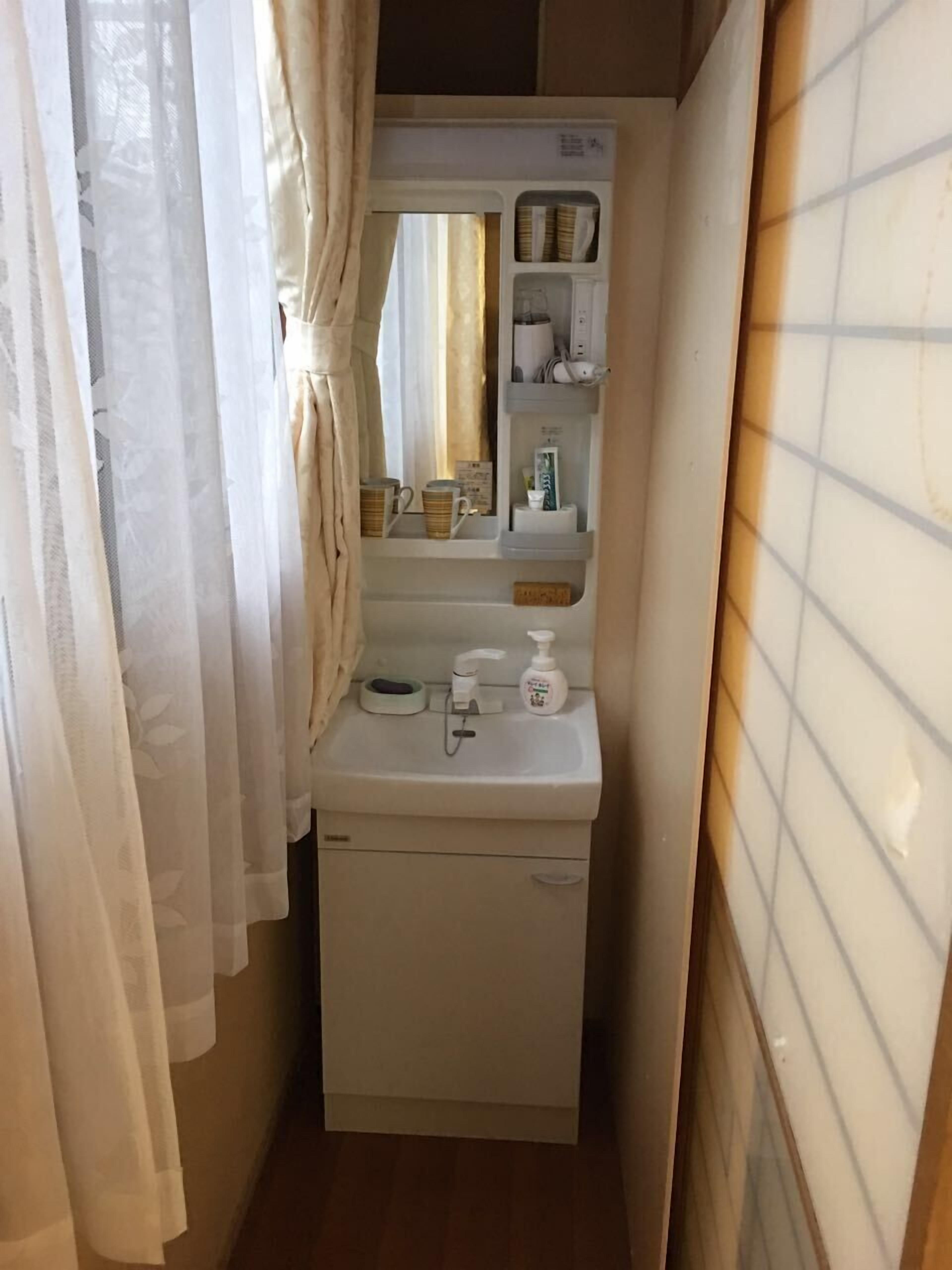 Nakayama Guesthouse