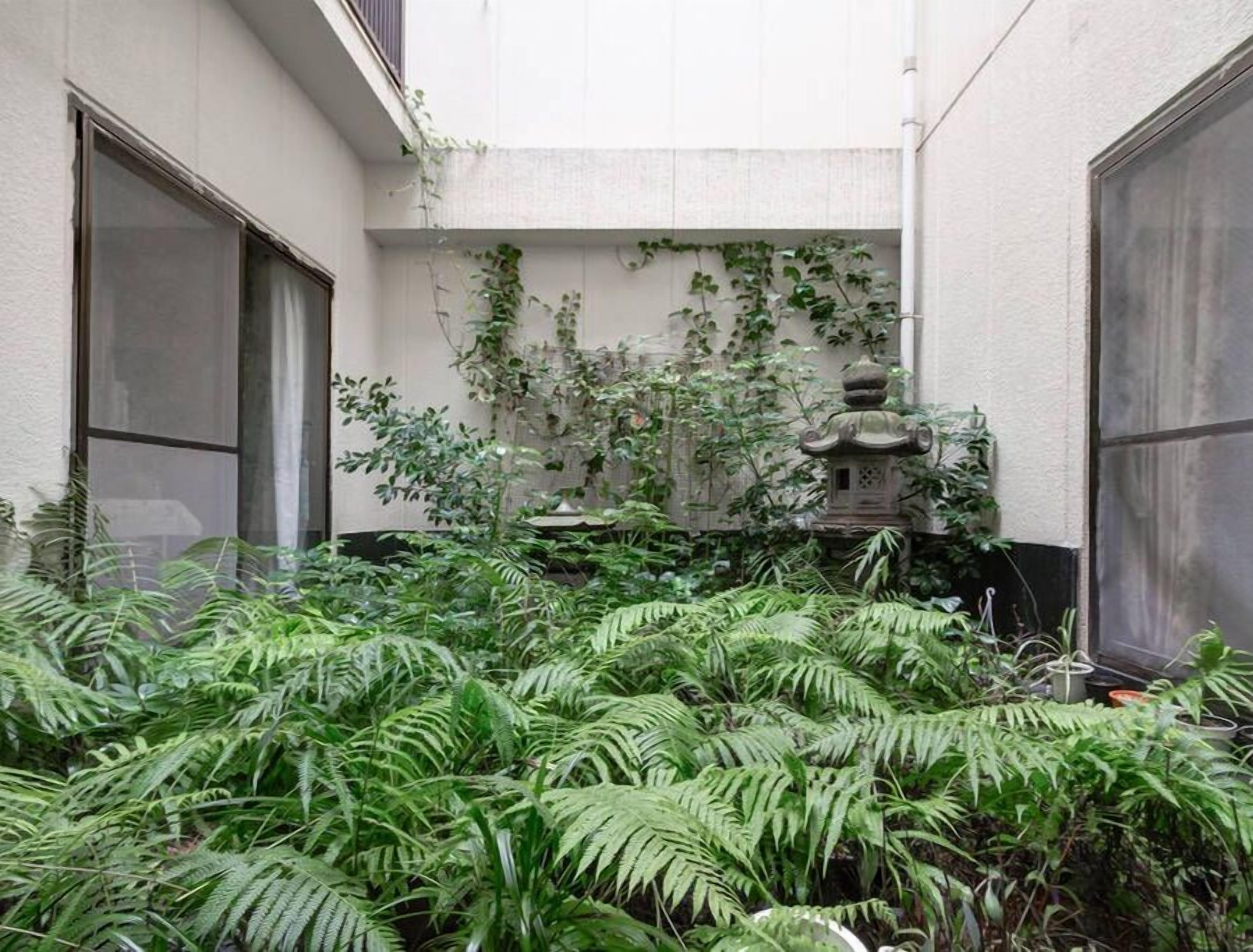 Nakayama Guesthouse