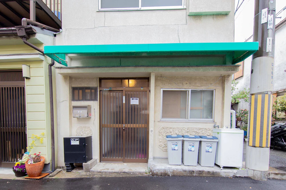 Nexstay House Osaka West