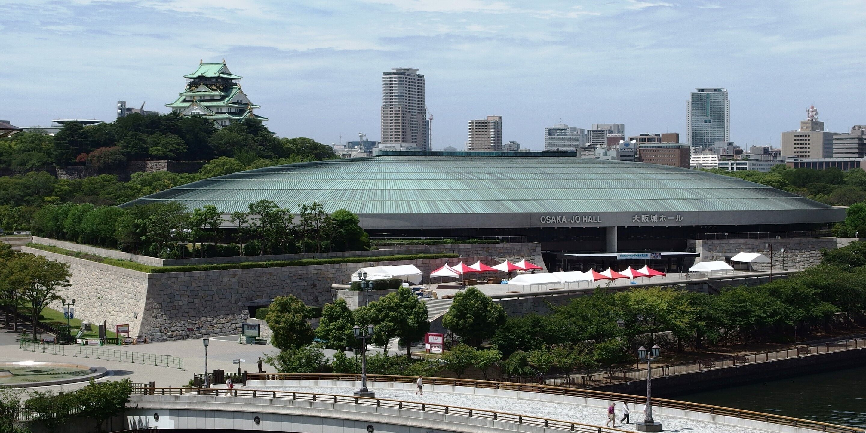 Nipponbashi Crystal Hotel