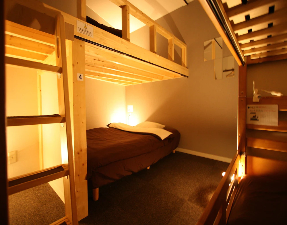 Osaka Guesthouse Nest - Hostel