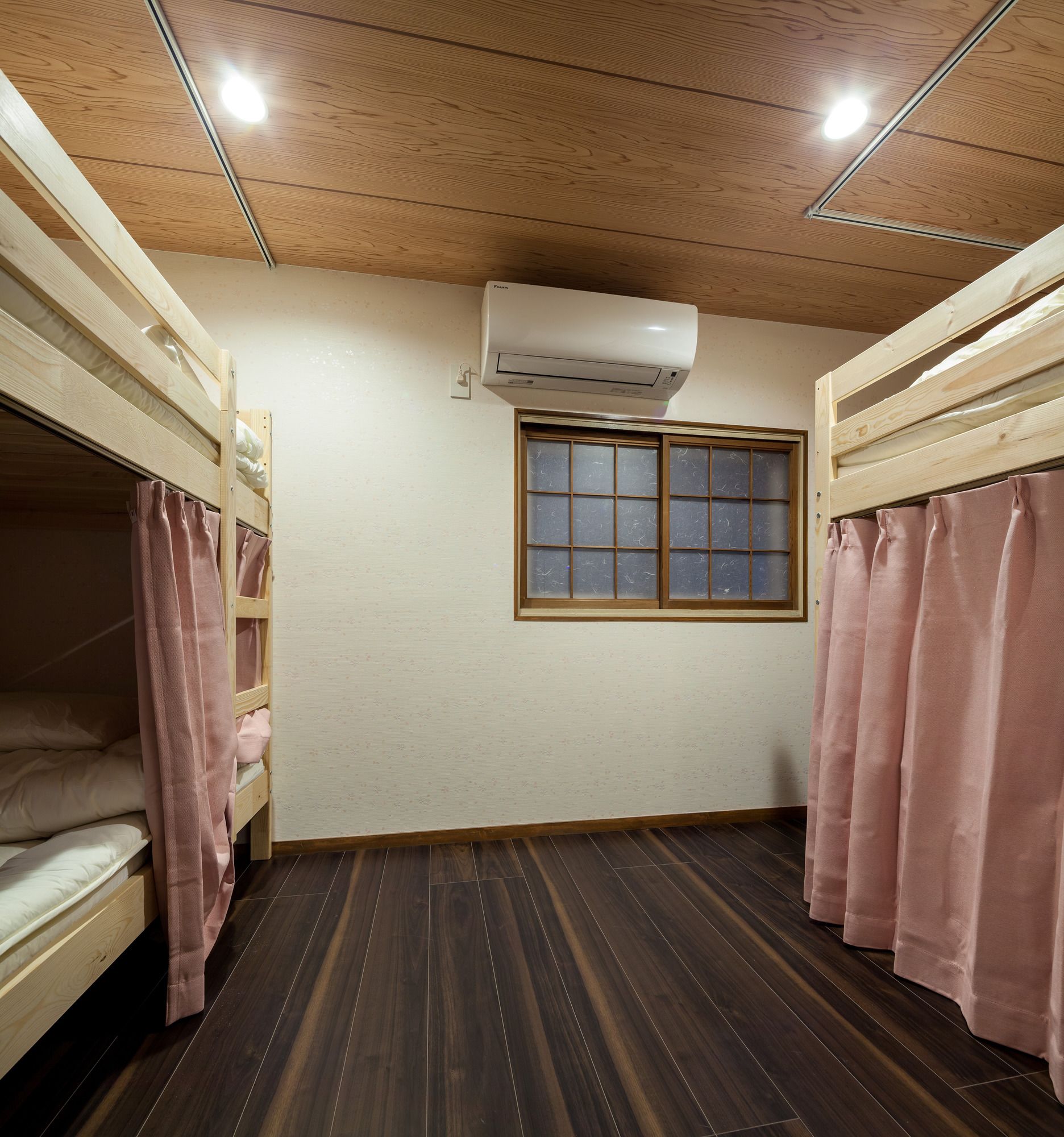 Osaka Guest House Sakura Hostel