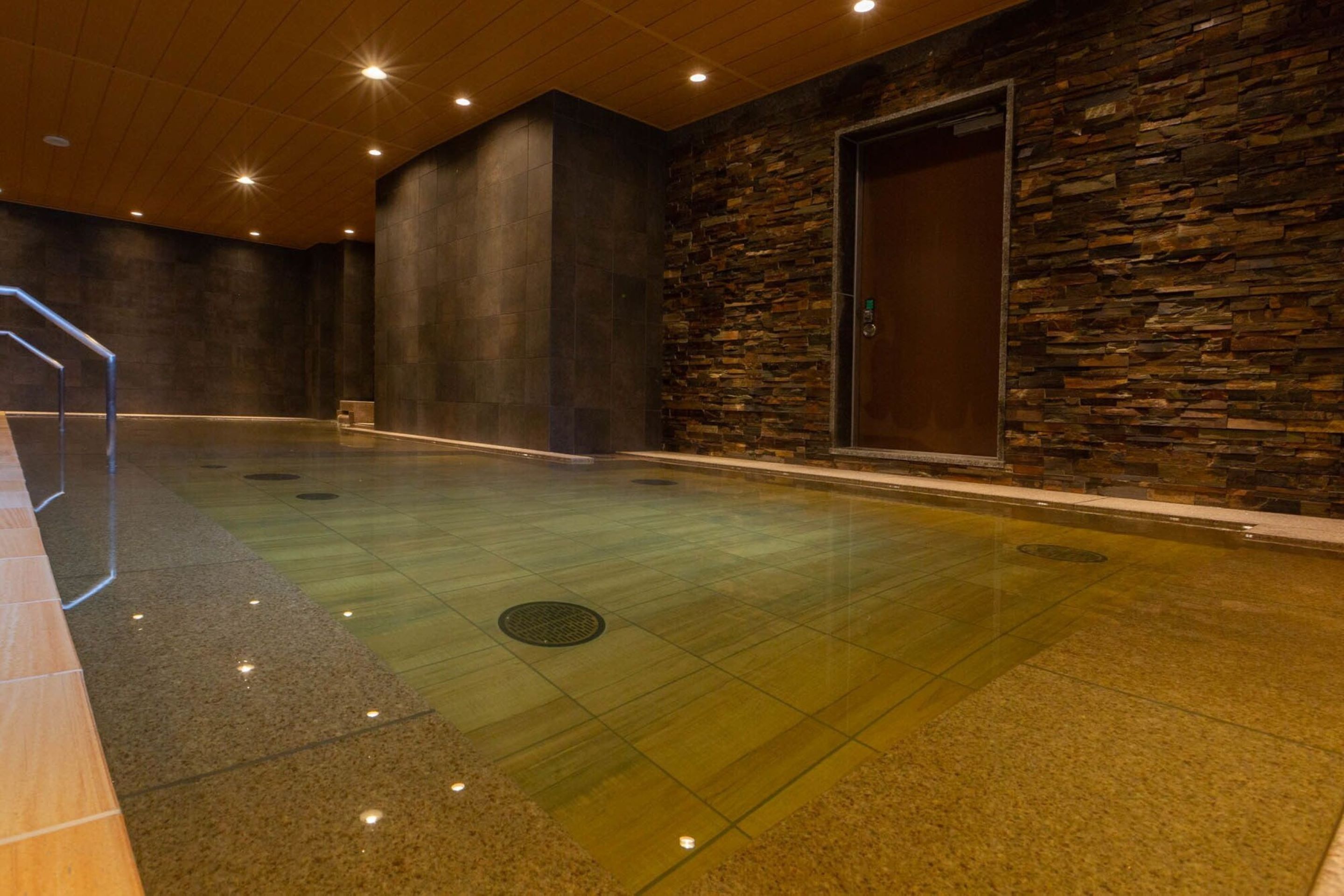 Osaka Hinode Hotel