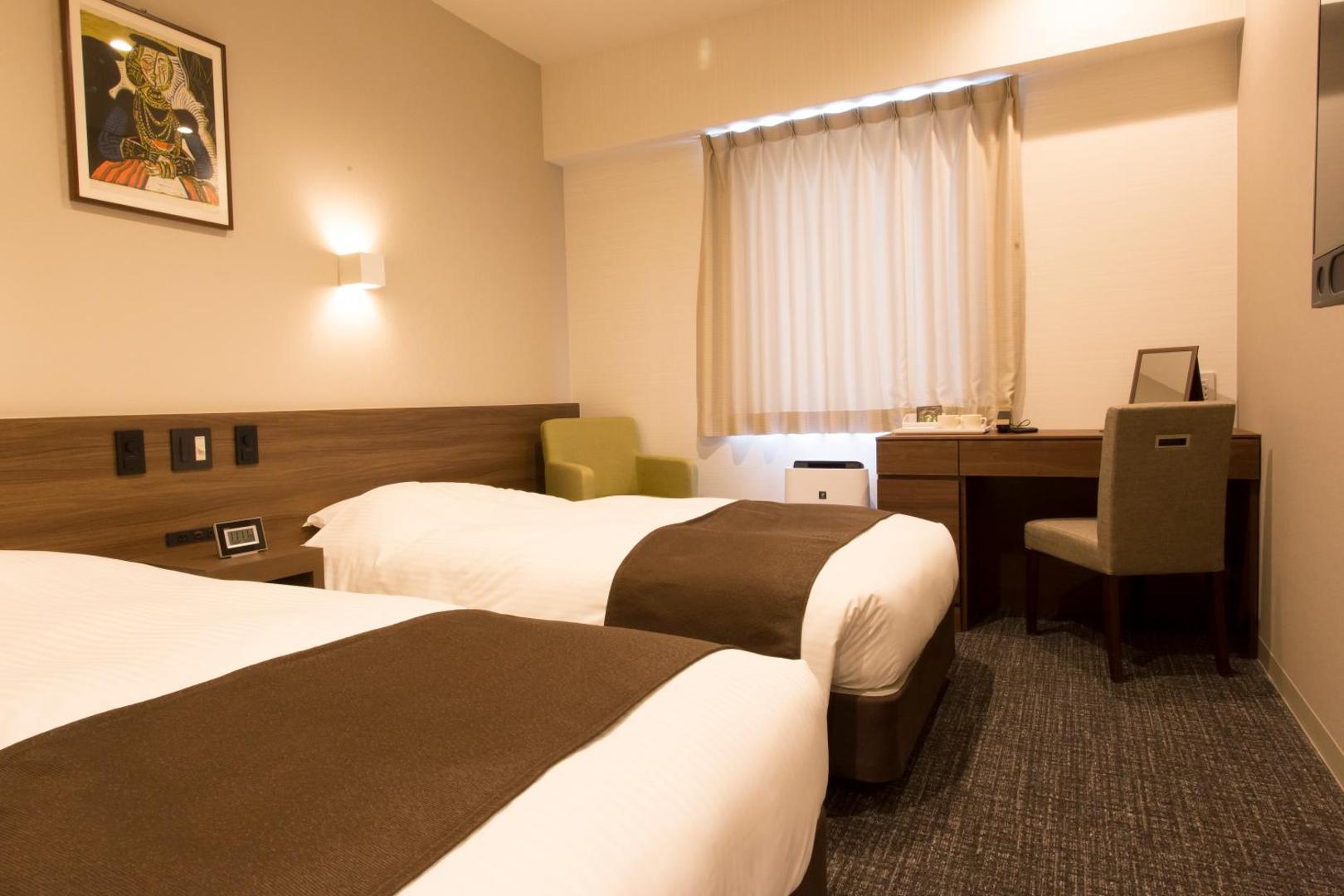 Osaka River Side Hotel