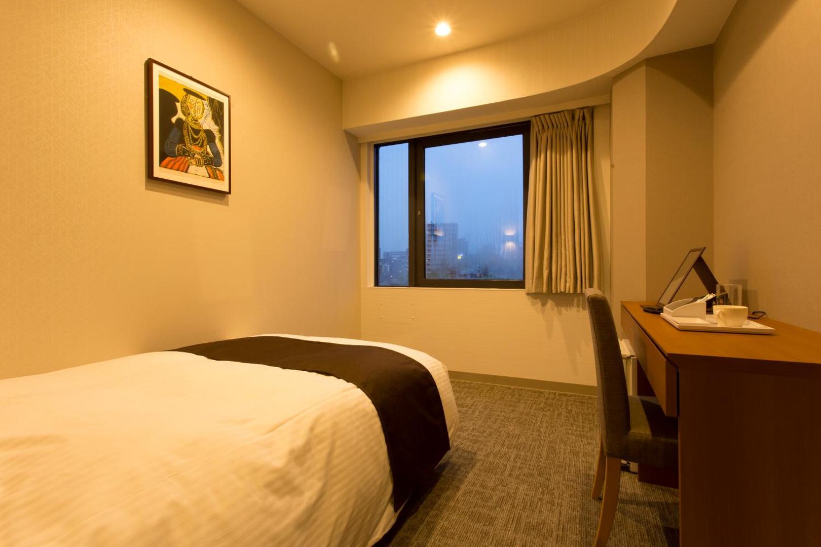 Osaka River Side Hotel