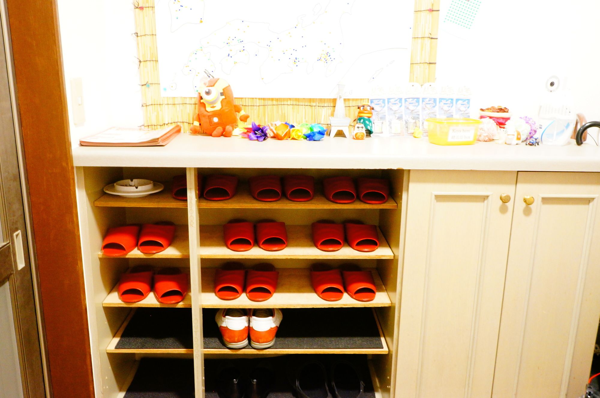 Osaka Tomato Guesthouse