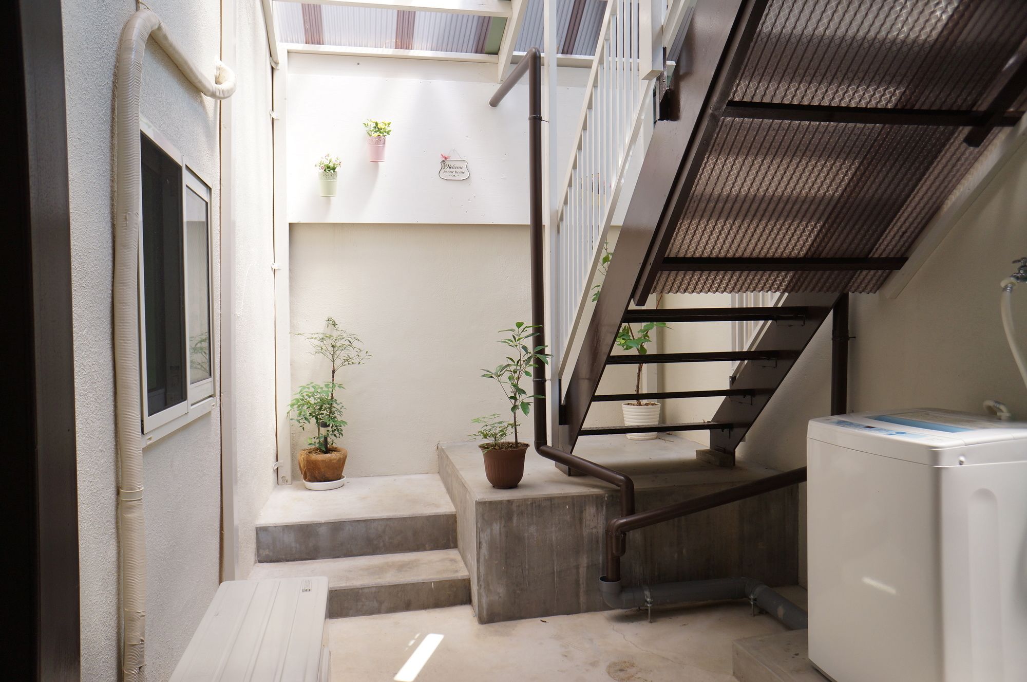 Osaka Tsuruhashi House