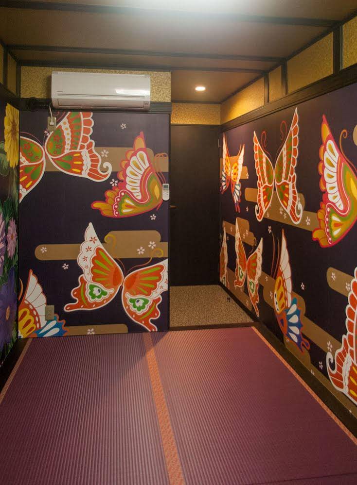 Picnic Hostel Osaka