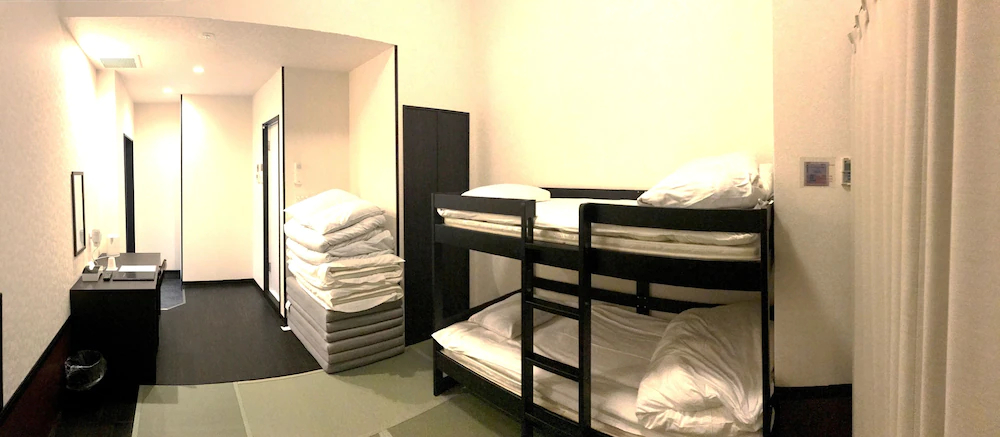 PLEIA Hotel