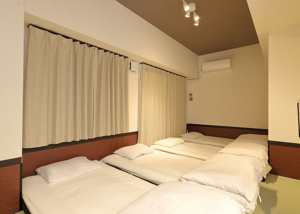 PLEIA Hotel