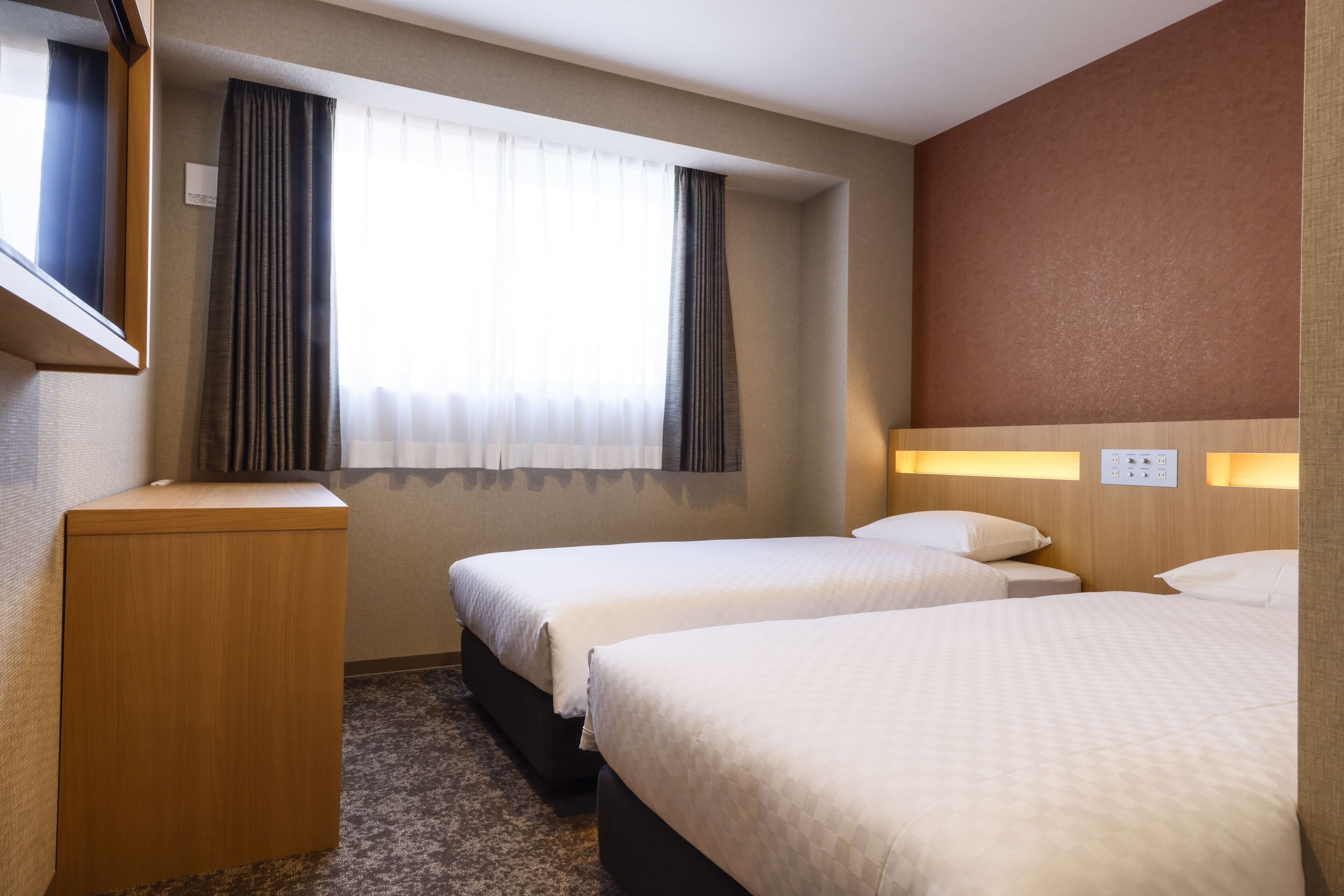 Plum Hotel