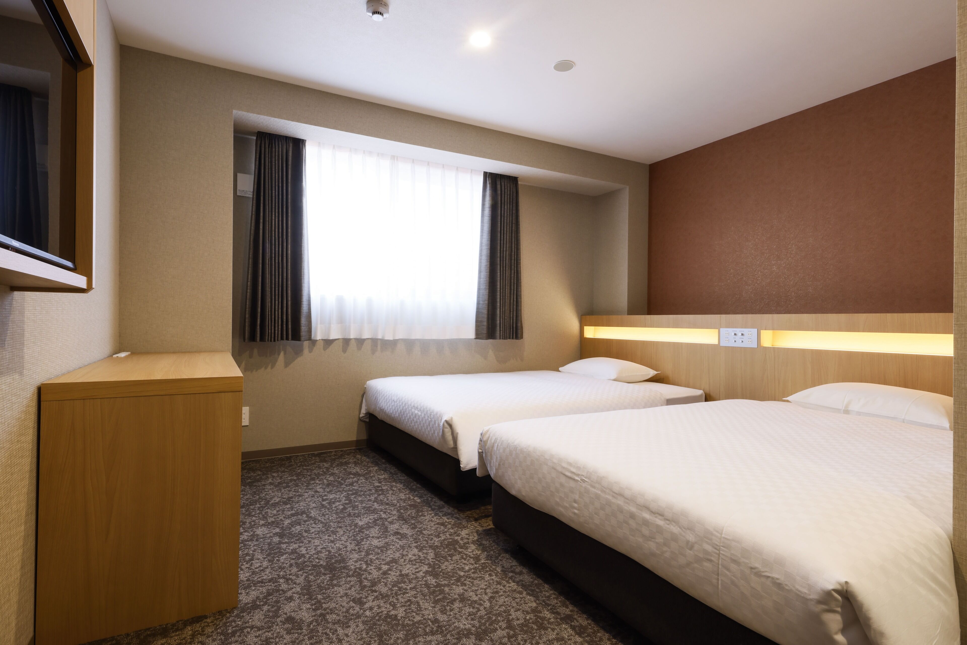 Plum Hotel