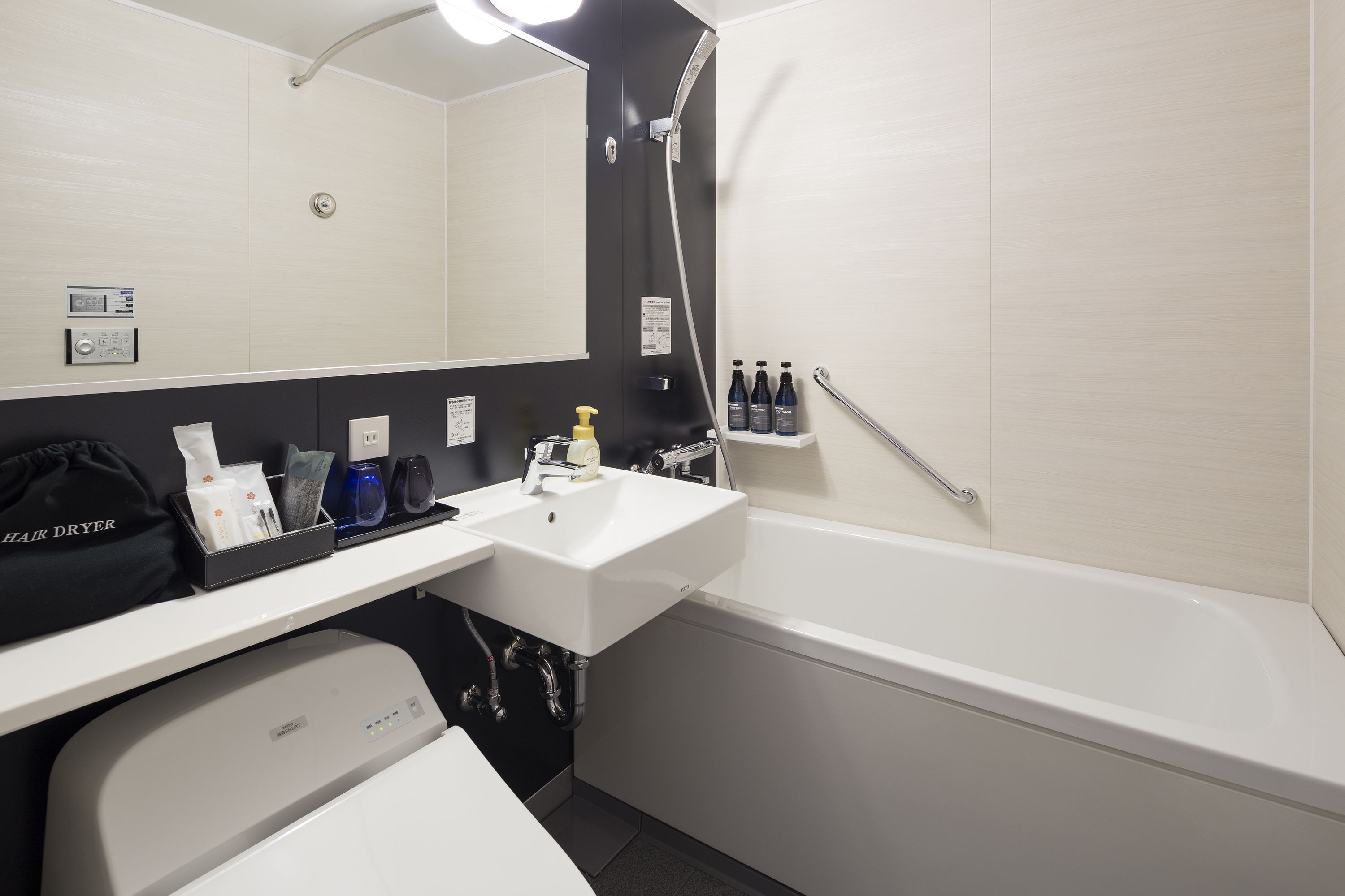 Premier Hotel Cabin Osaka