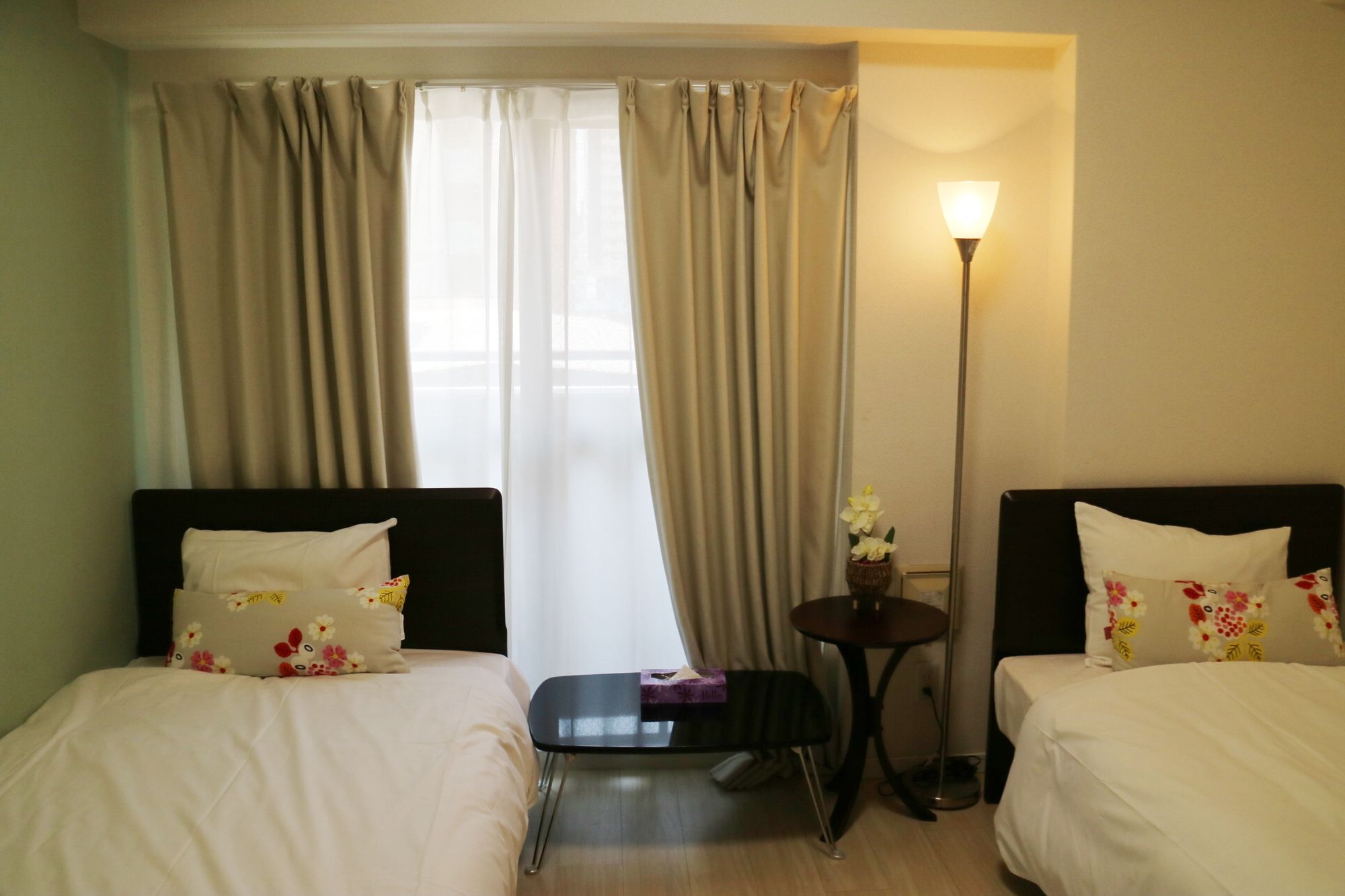 Rebanga Namba Minami Apartment