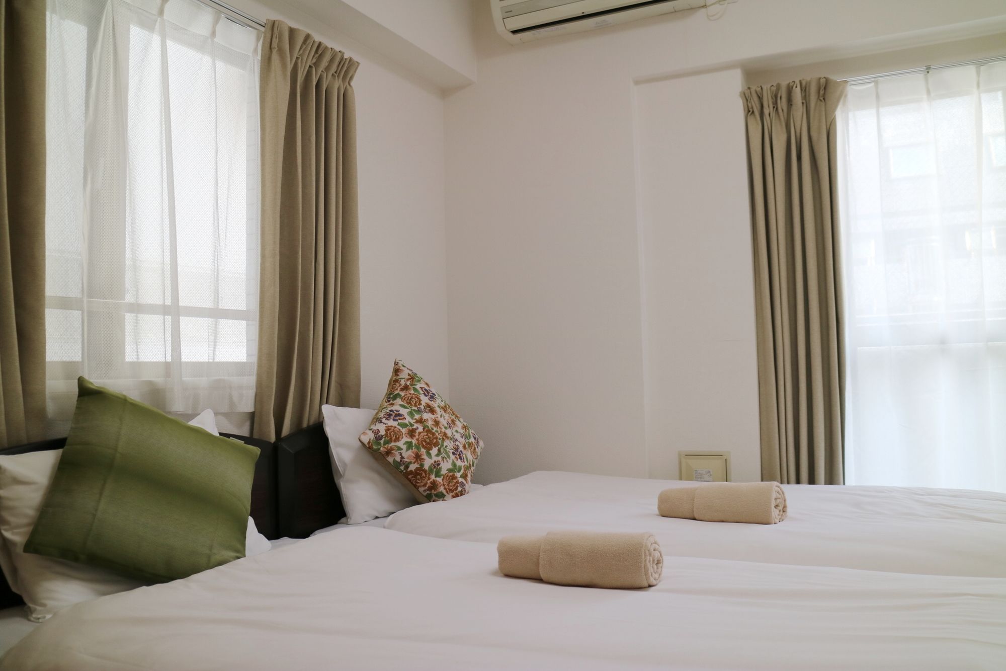 Rebanga Namba Minami Apartment