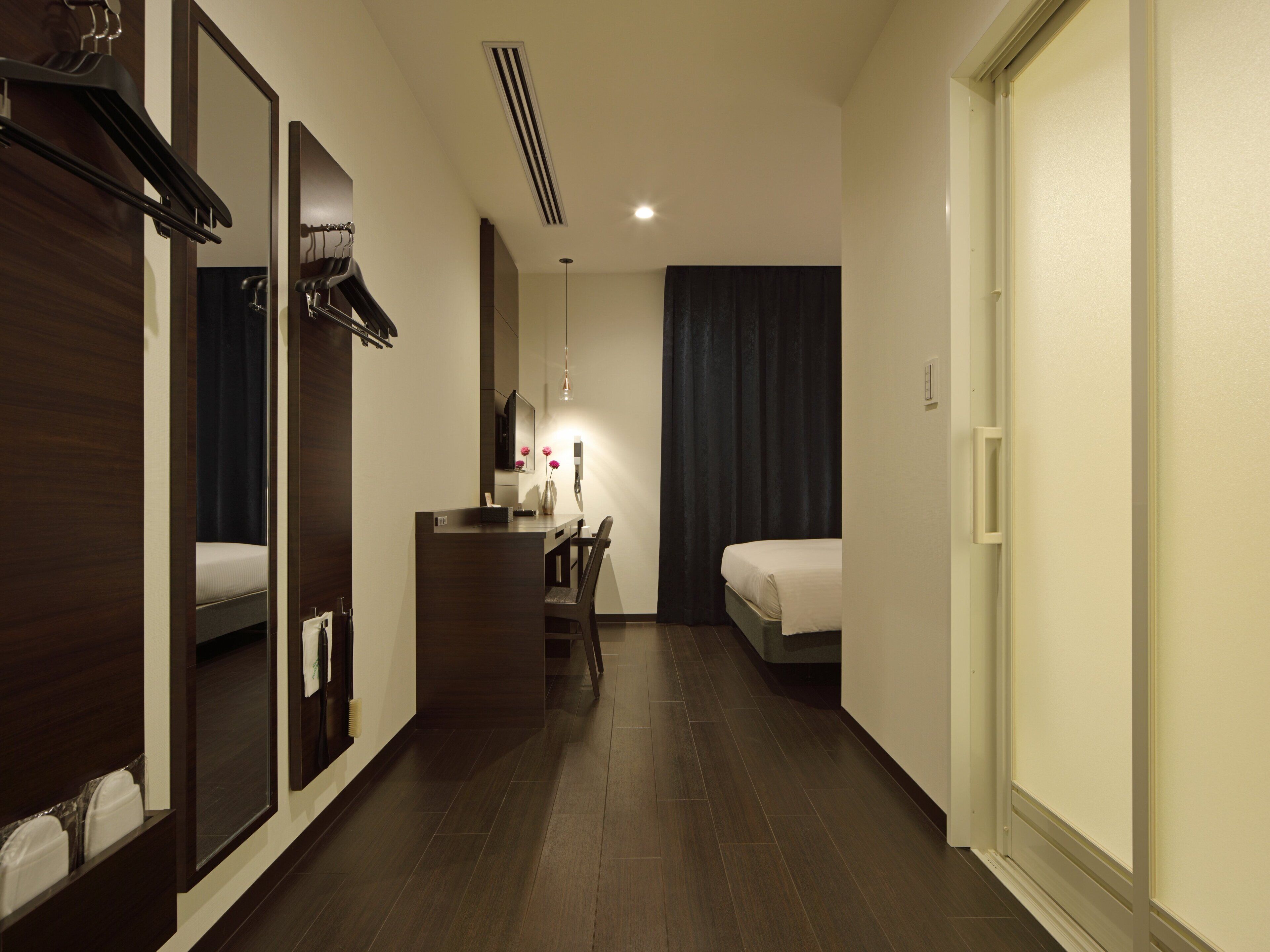 Red Roof Inn & Suites Osaka Namba Nipponbashi