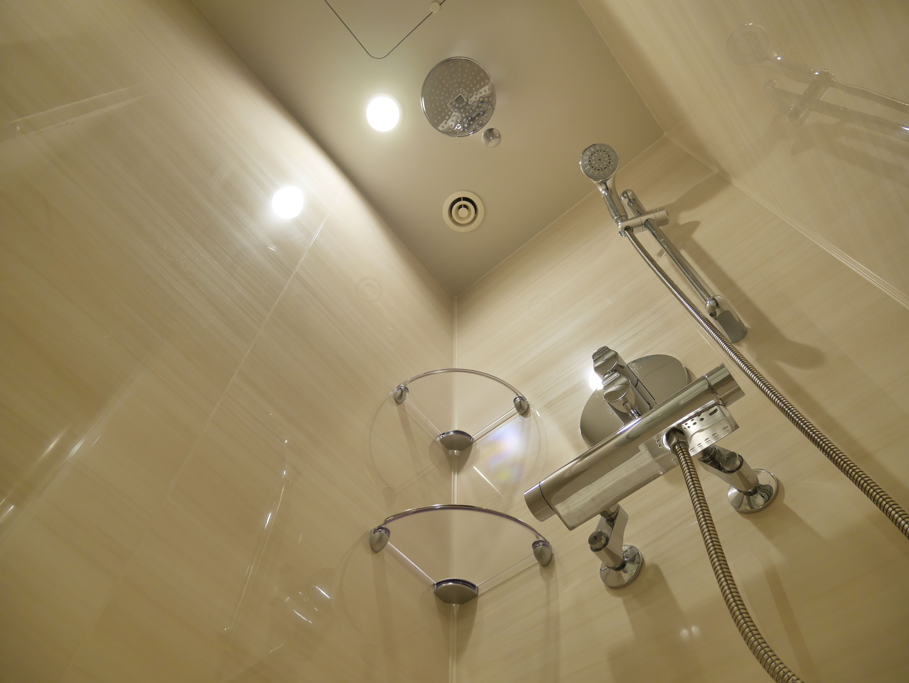 Red Roof Inn & Suites Osaka Namba Nipponbashi