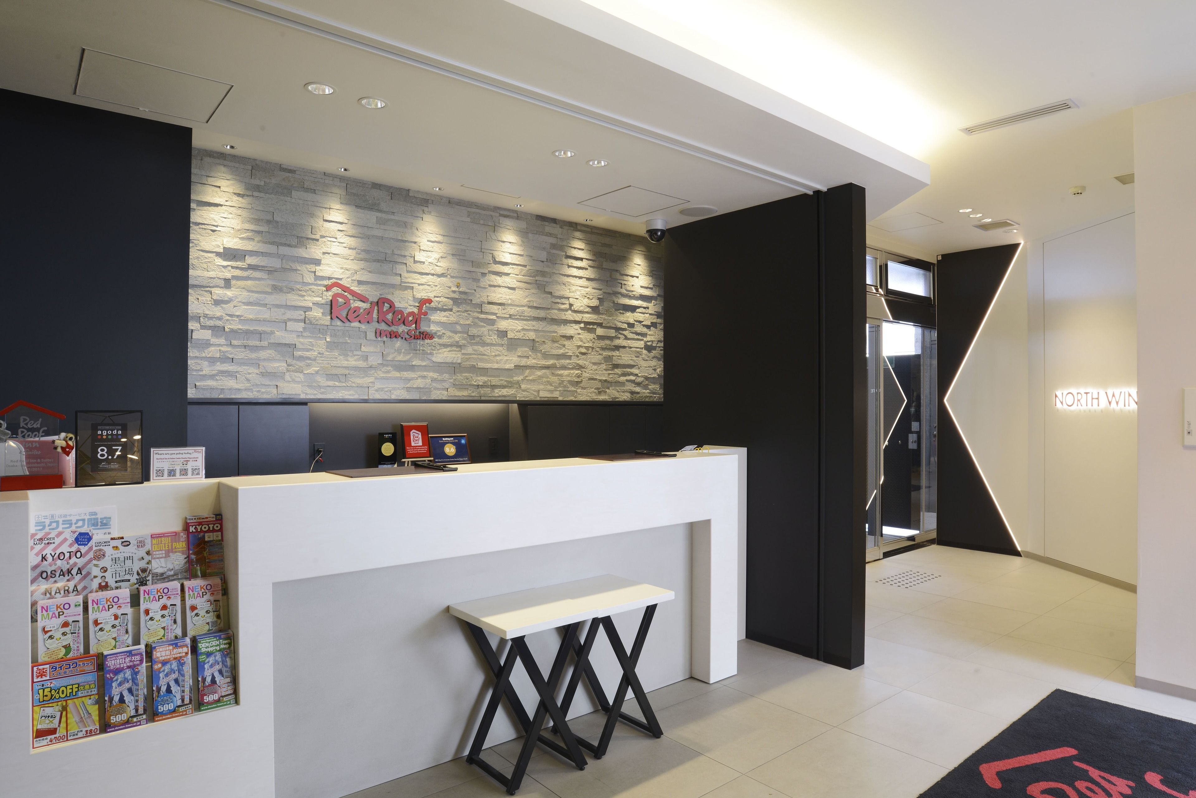 Red Roof Inn & Suites Osaka Namba Nipponbashi