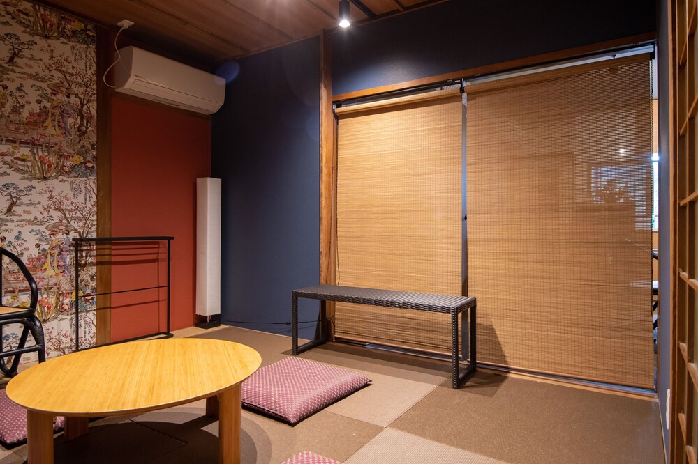 R Guest Residence Tsurumibashi