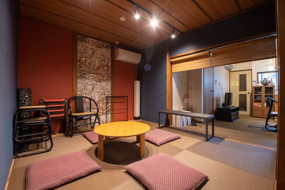 R Guest Residence Tsurumibashi