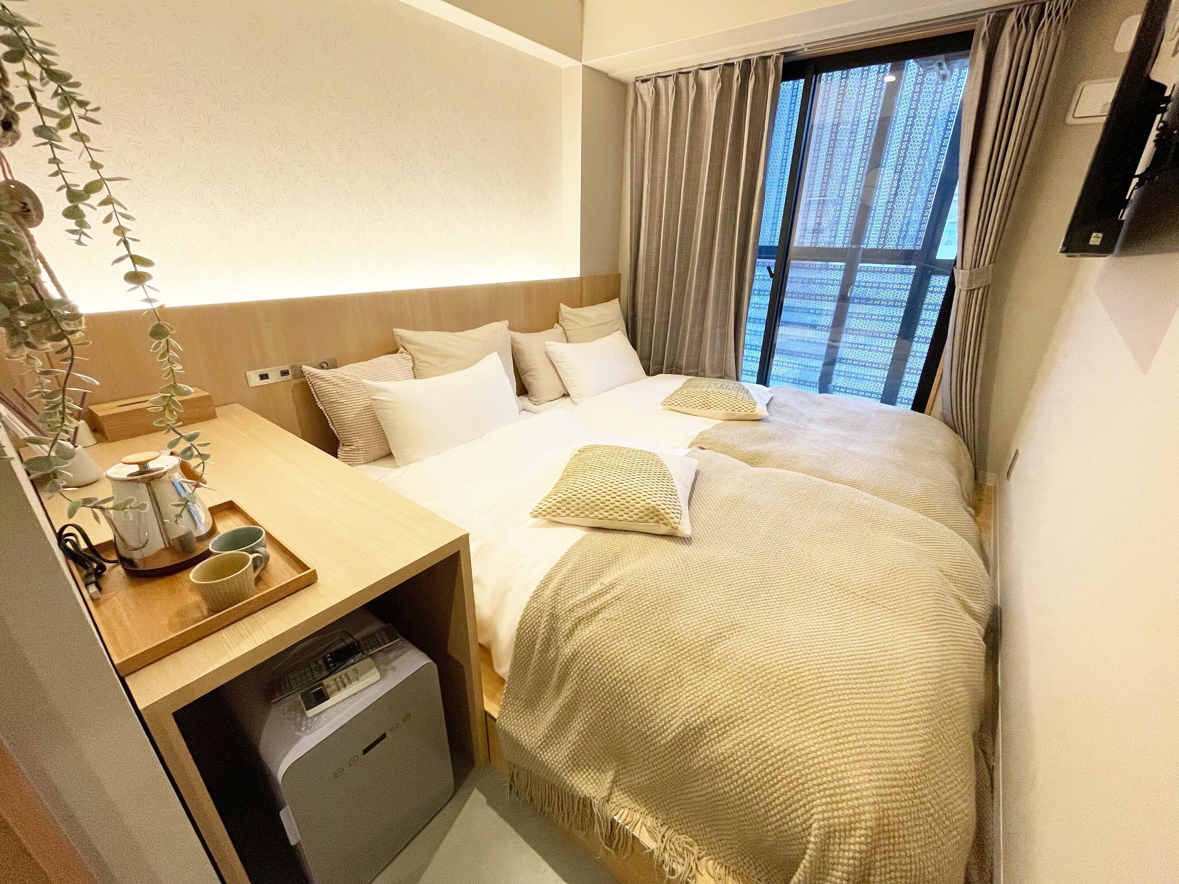 R Hotel Namba