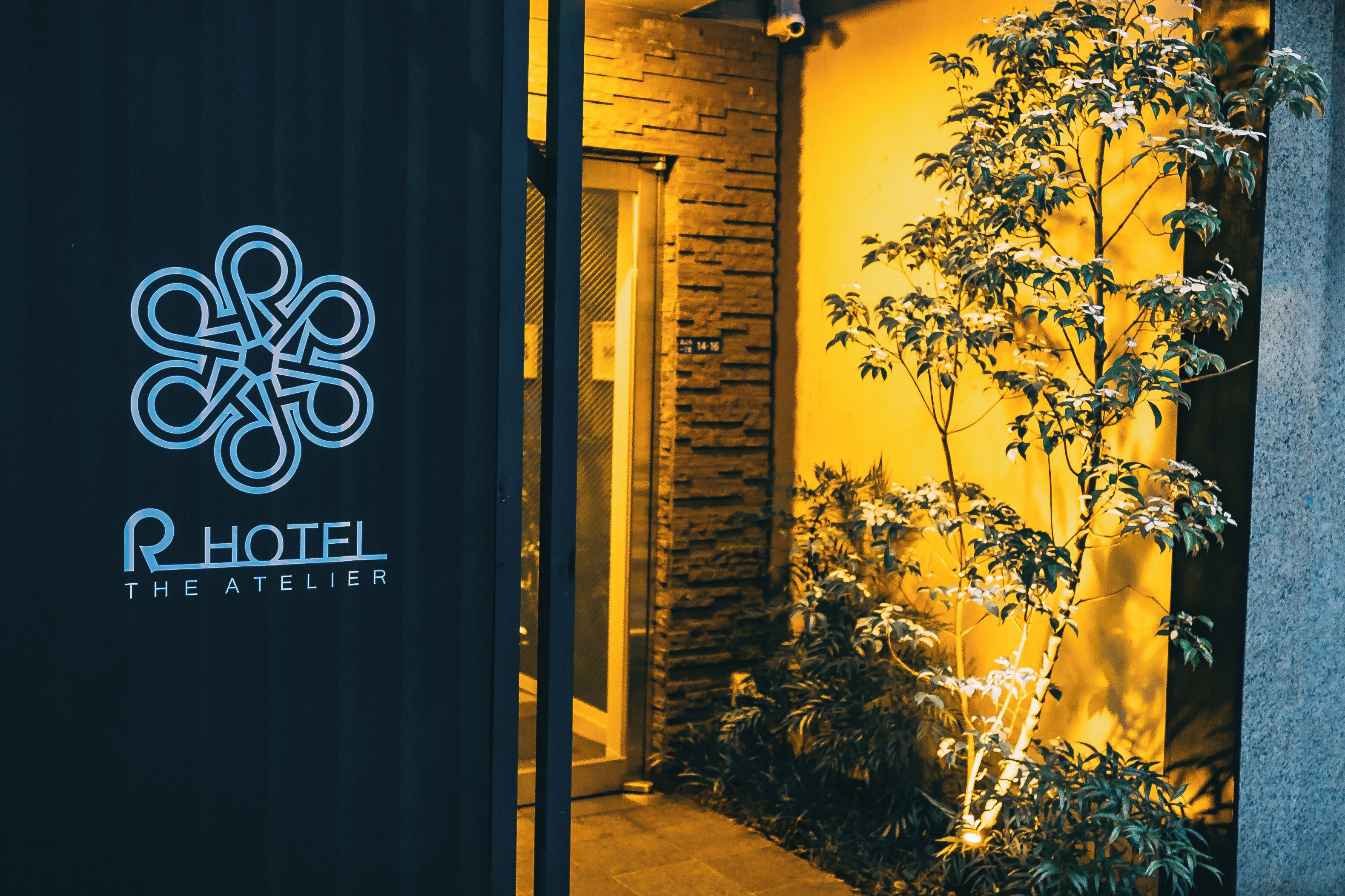 R Hotel The Atelier Shinsaibashi East