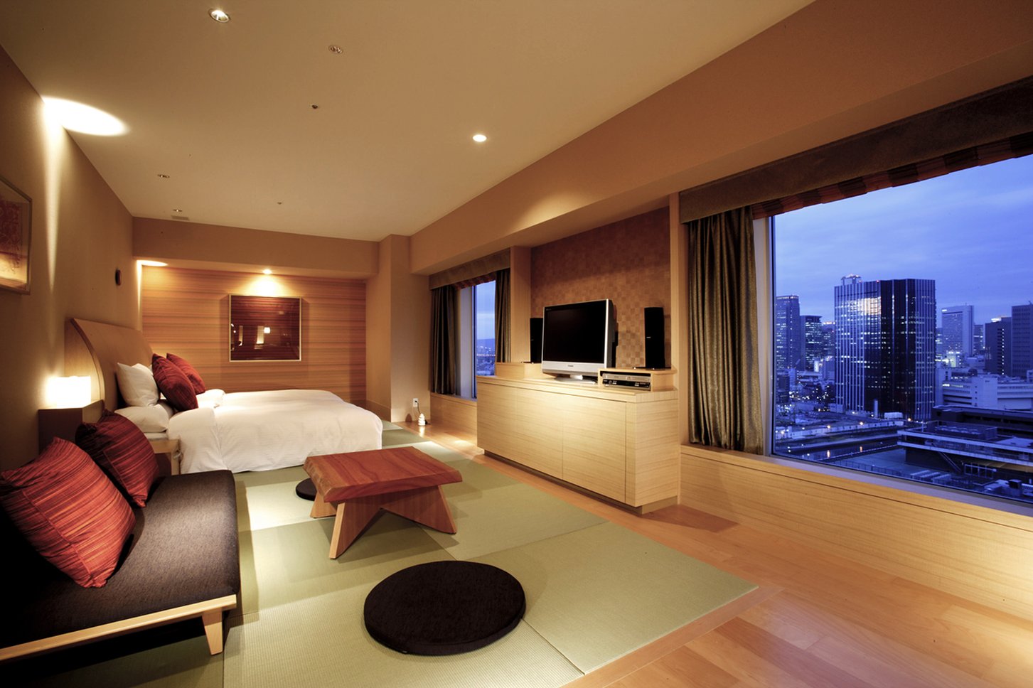 RIHGA Royal Hotel Osaka, Vignette Collection