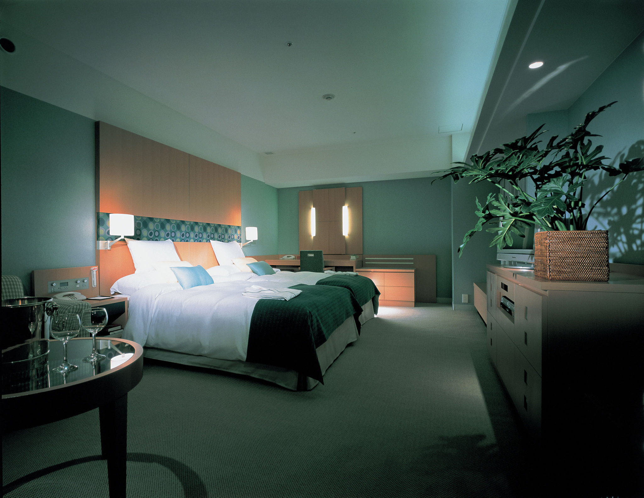 RIHGA Royal Hotel Osaka, Vignette Collection