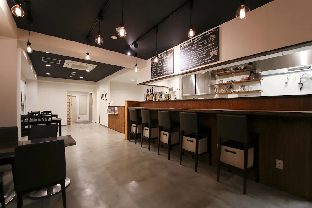 Roots Hostel
