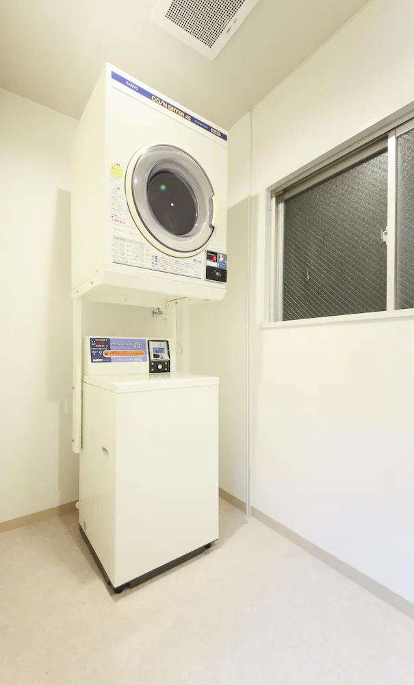 Roots Hostel