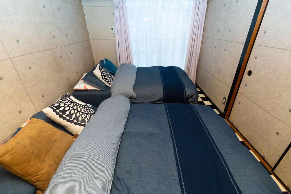 Rose Heights Higashimoto