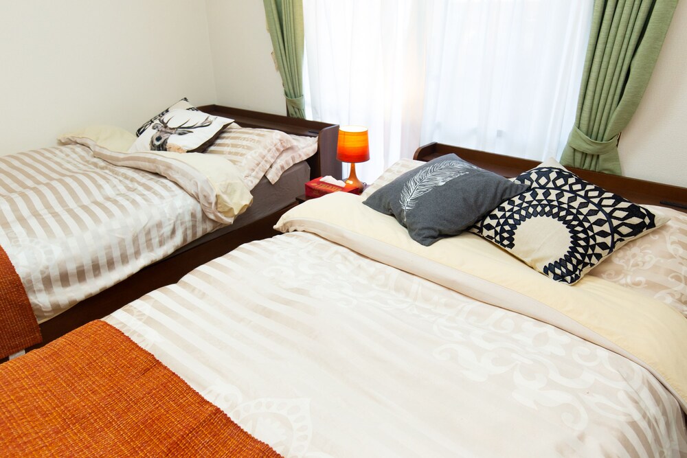 Rose Heights Higashimoto