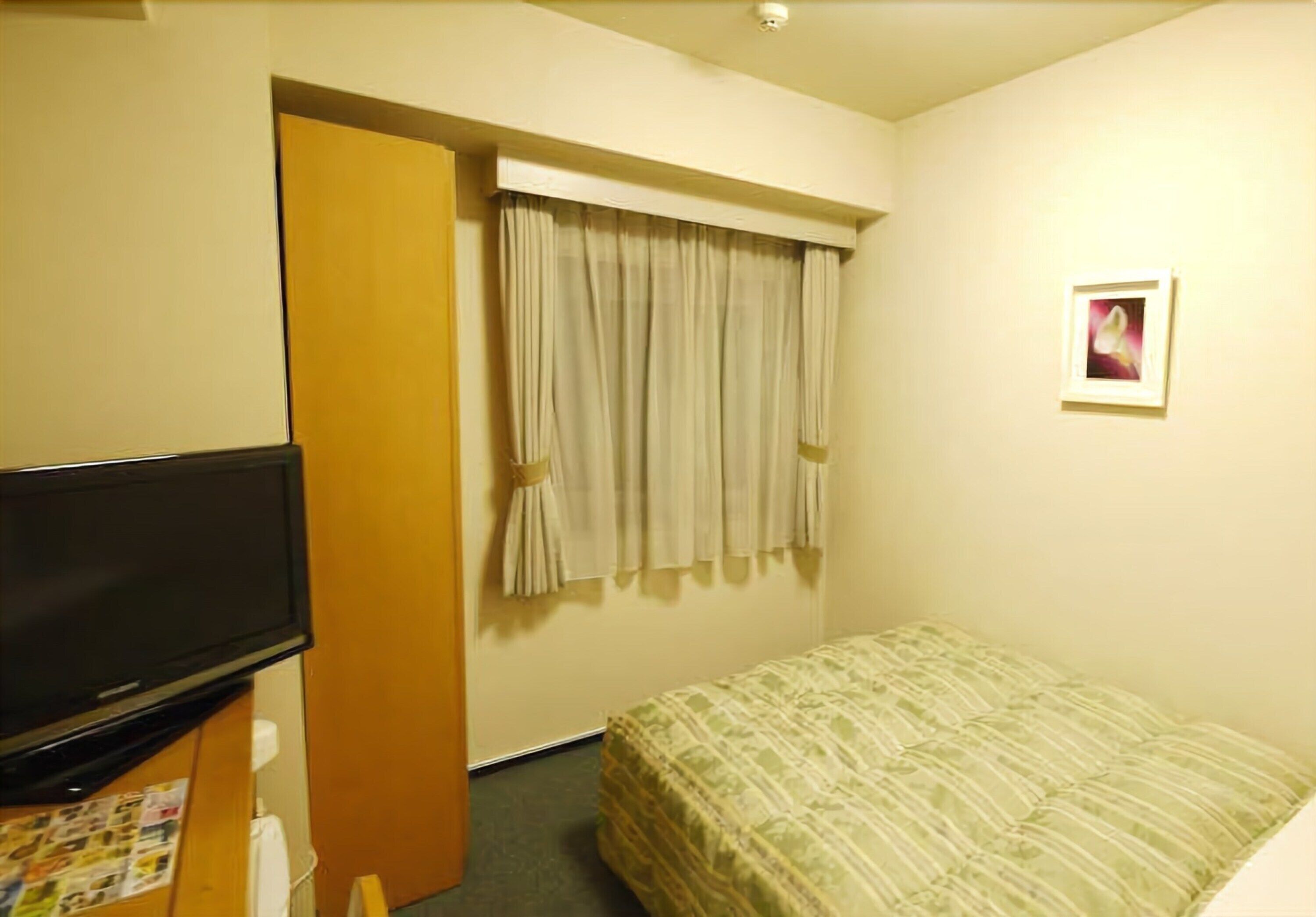 Route-Inn Osaka Honmachi