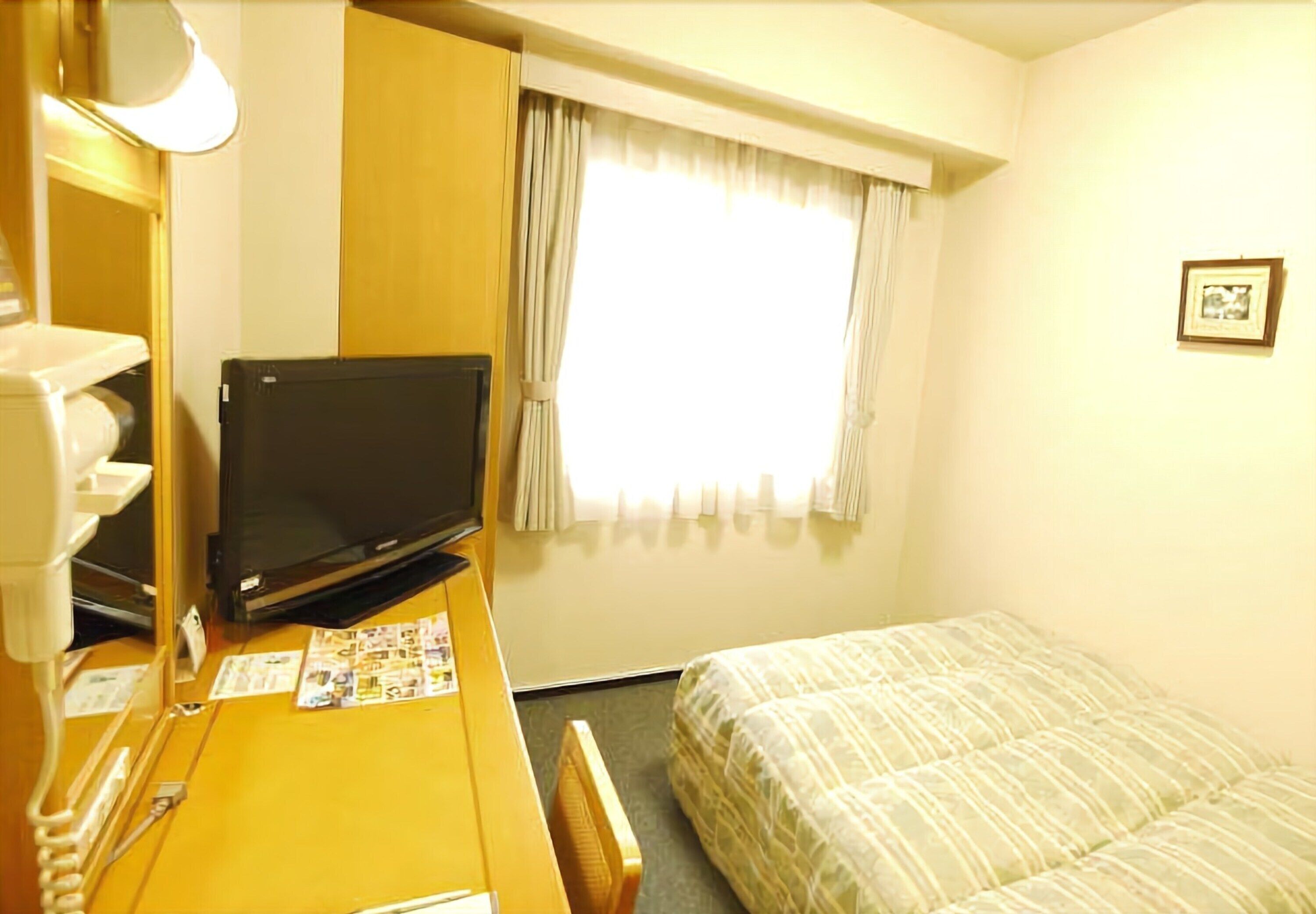 Route-Inn Osaka Honmachi