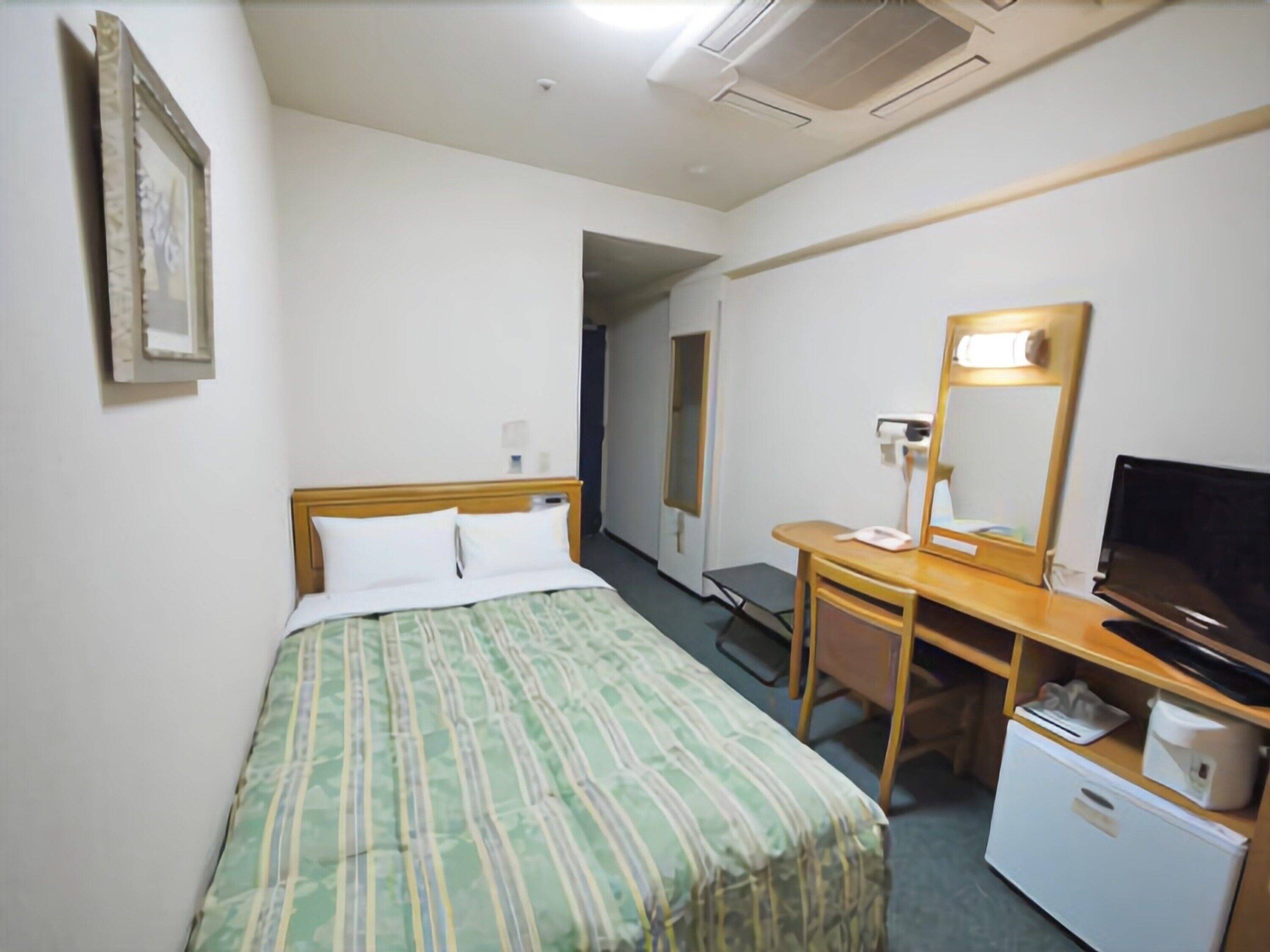 Route-Inn Osaka Honmachi