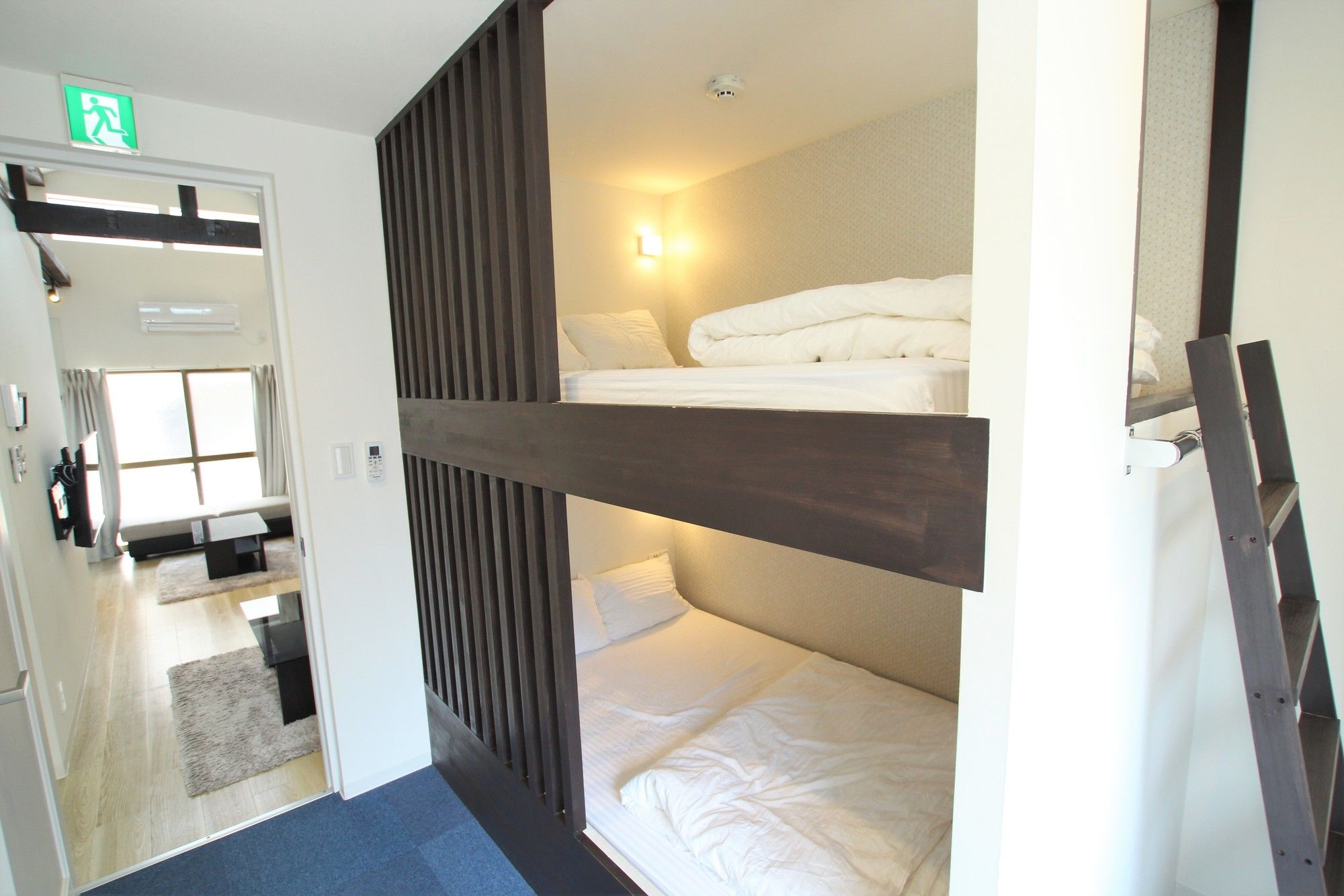 Sekai Hotel Ayame