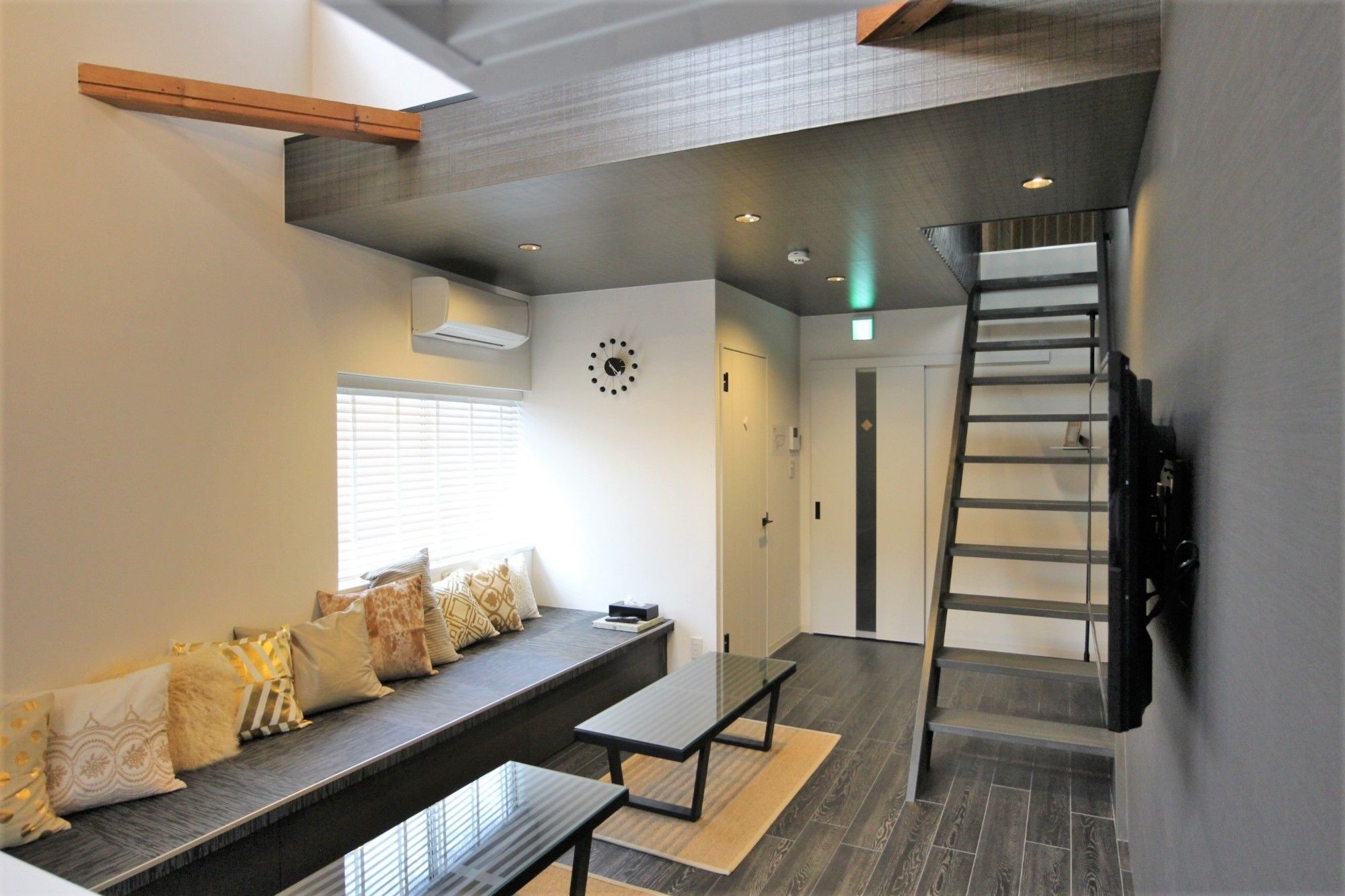 Sekai Hotel Mangetsu